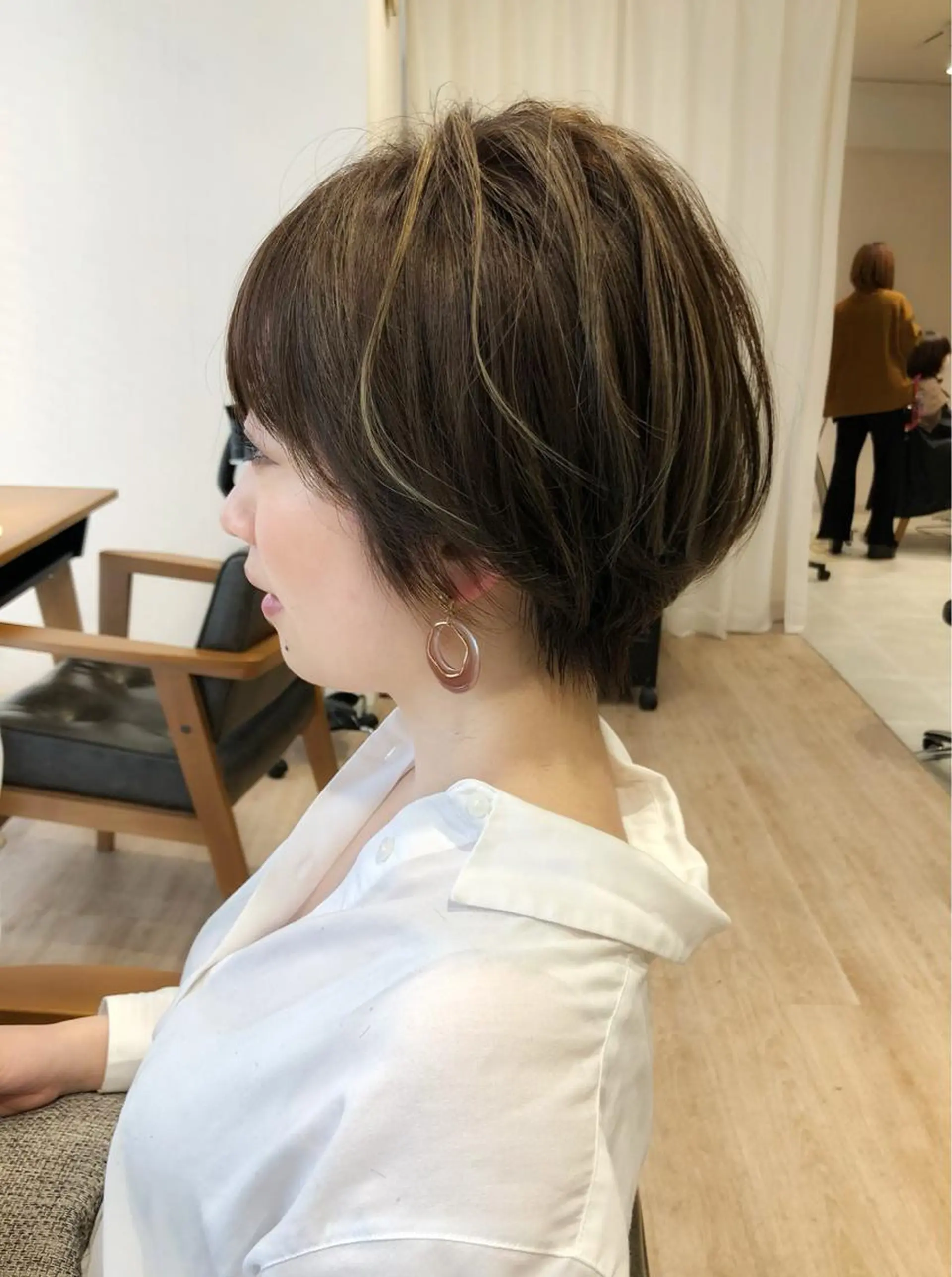 ショート カラー 🌟イメチェン美容師 🌟清水 大輝のヘアスタイル