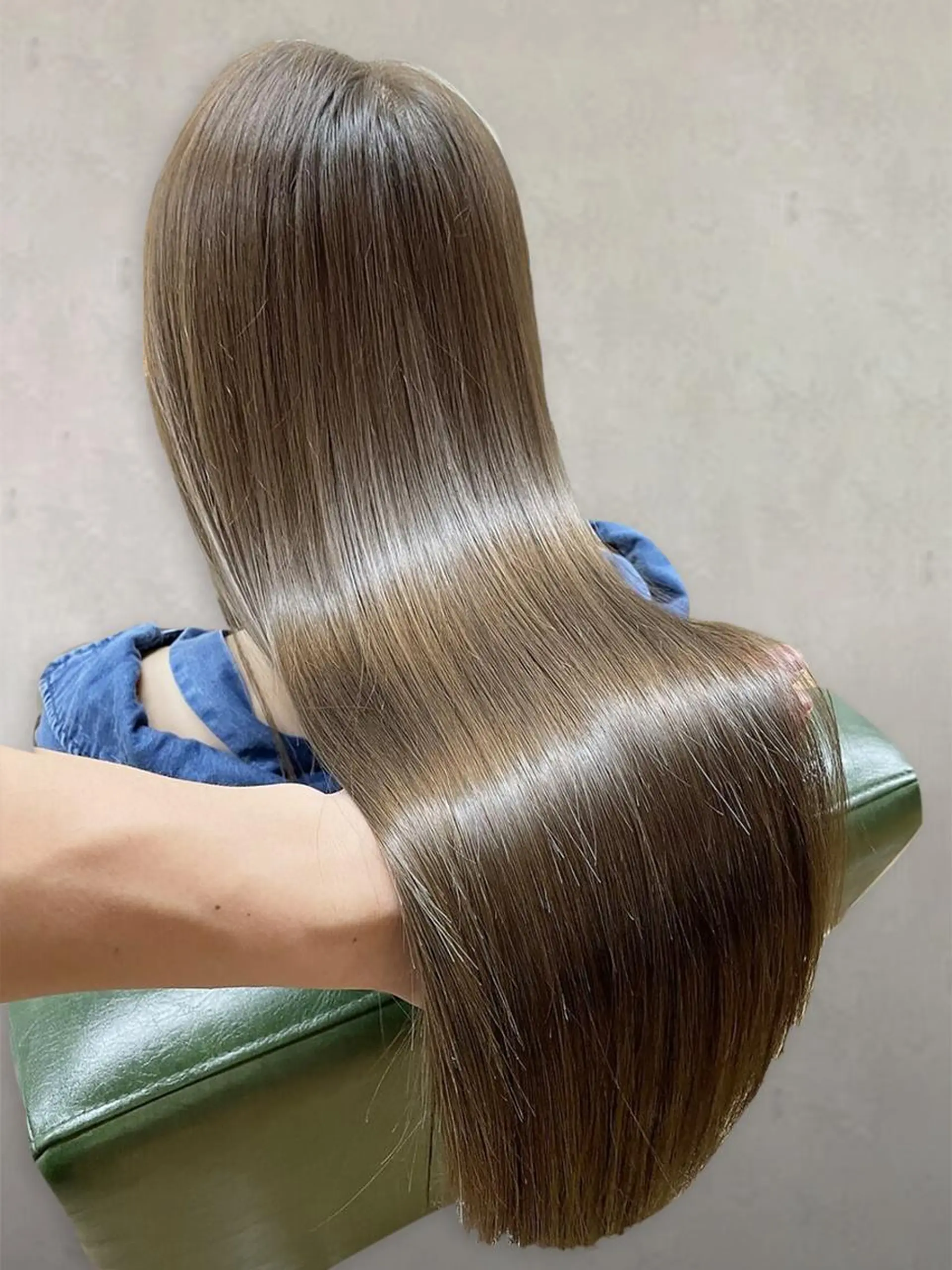 カラー ロング アッシュ ブリーチ 透明感カラー ブリーチなしカラー 永岡 はるのヘアスタイル