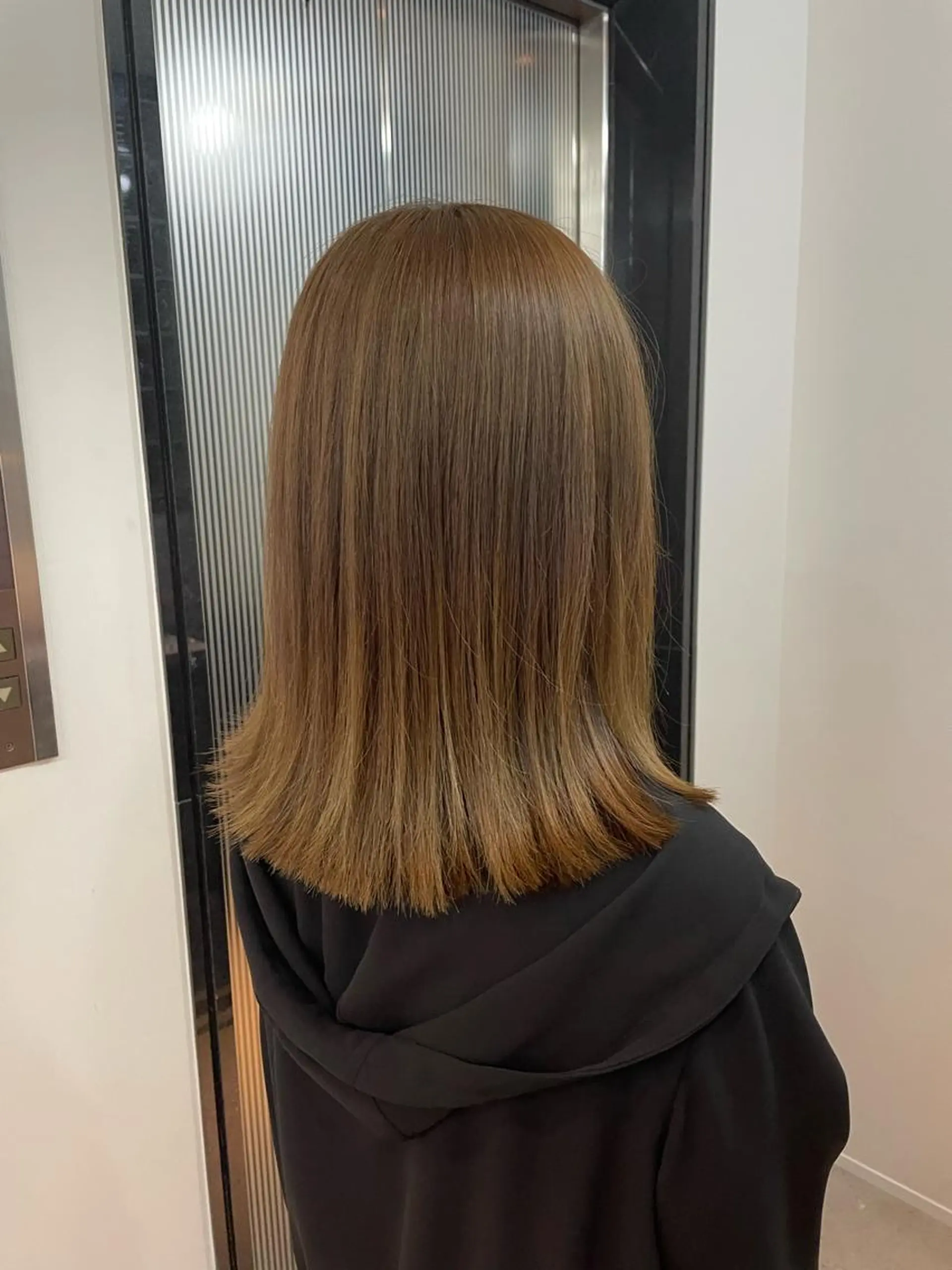 ミディアム カラー ブリーチ ブリーチなしカラー カット ヘアカラー トリートメント One By The Ect所属・ショート/脱白髪染め ☆宇﨑悠実のヘアスタイル