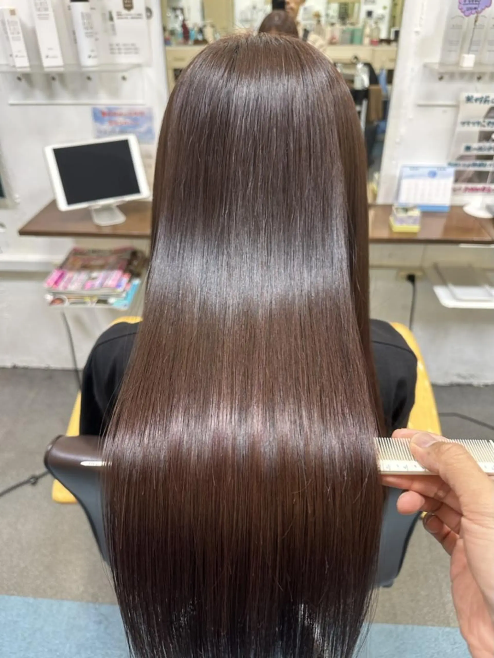 カラー ロング 髪質改善 根本 愛優のヘアスタイル
