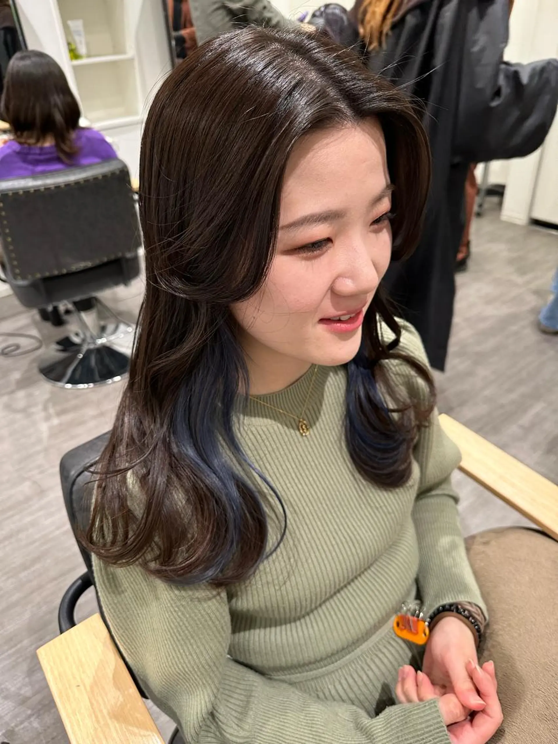 ロング カラー ブルーカラー カット ヘアカラー トリートメント 上田 紗也のヘアスタイル