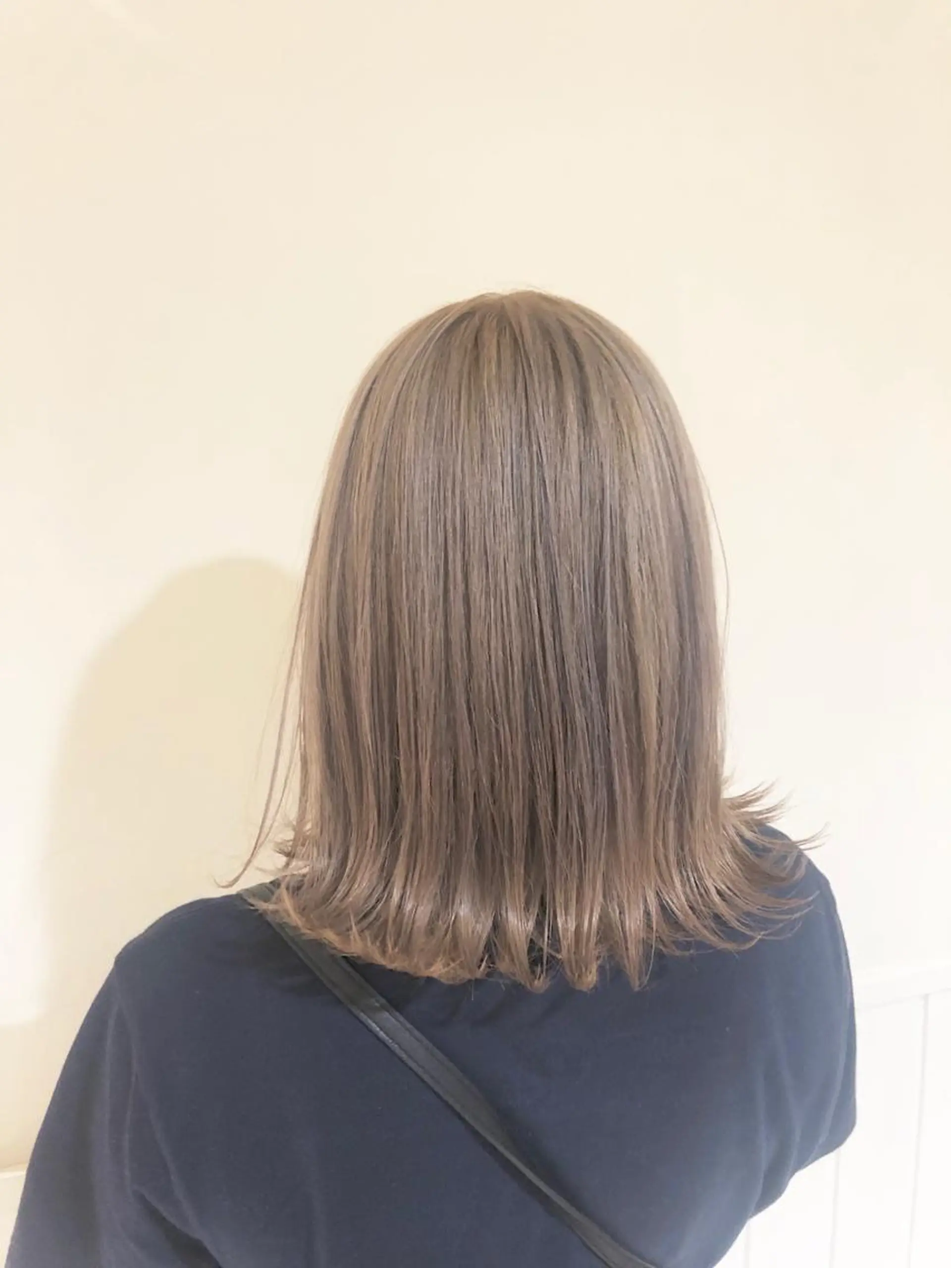 ミディアム カラー ベージュカラー ブリーチ ヘアカラー 湯田実津希🤎 ﾐﾙｸﾃｨ専門のヘアスタイル