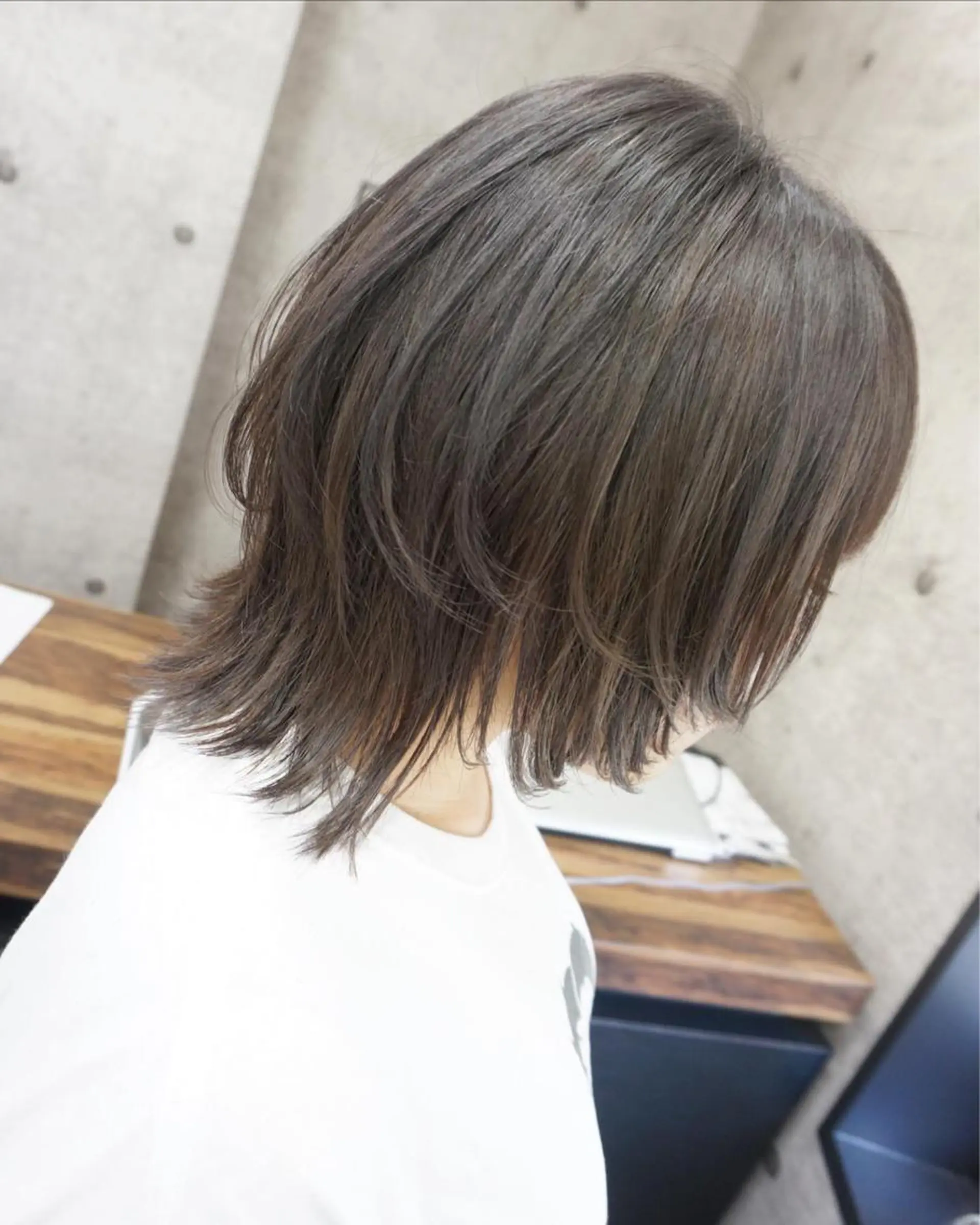 ミディアム ウルフカット カット ヘアカラー トリートメント hair teria ryu 大塚のヘアスタイル