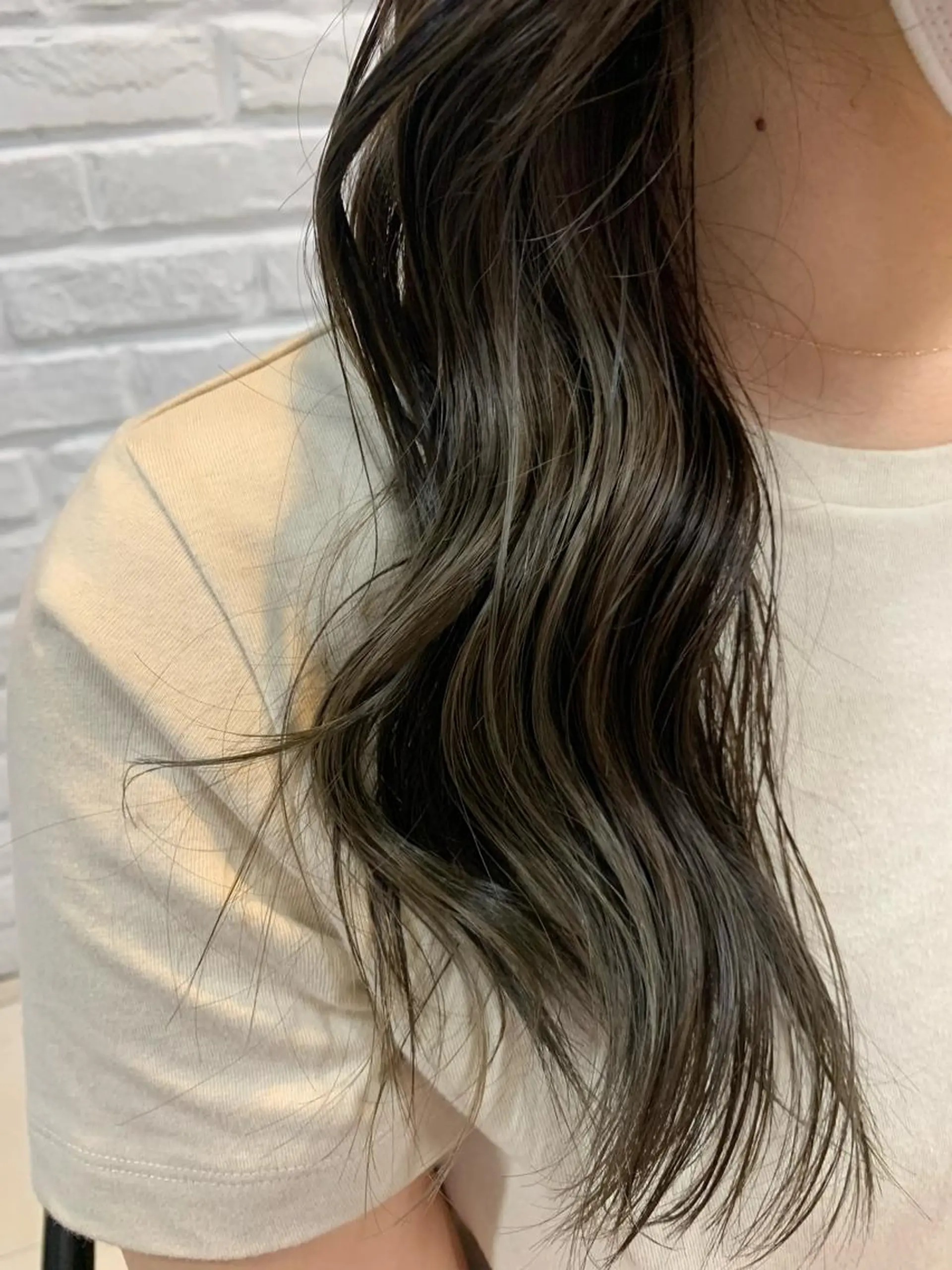 セミロング カラー カット ヘアカラー 横山 真結のヘアスタイル