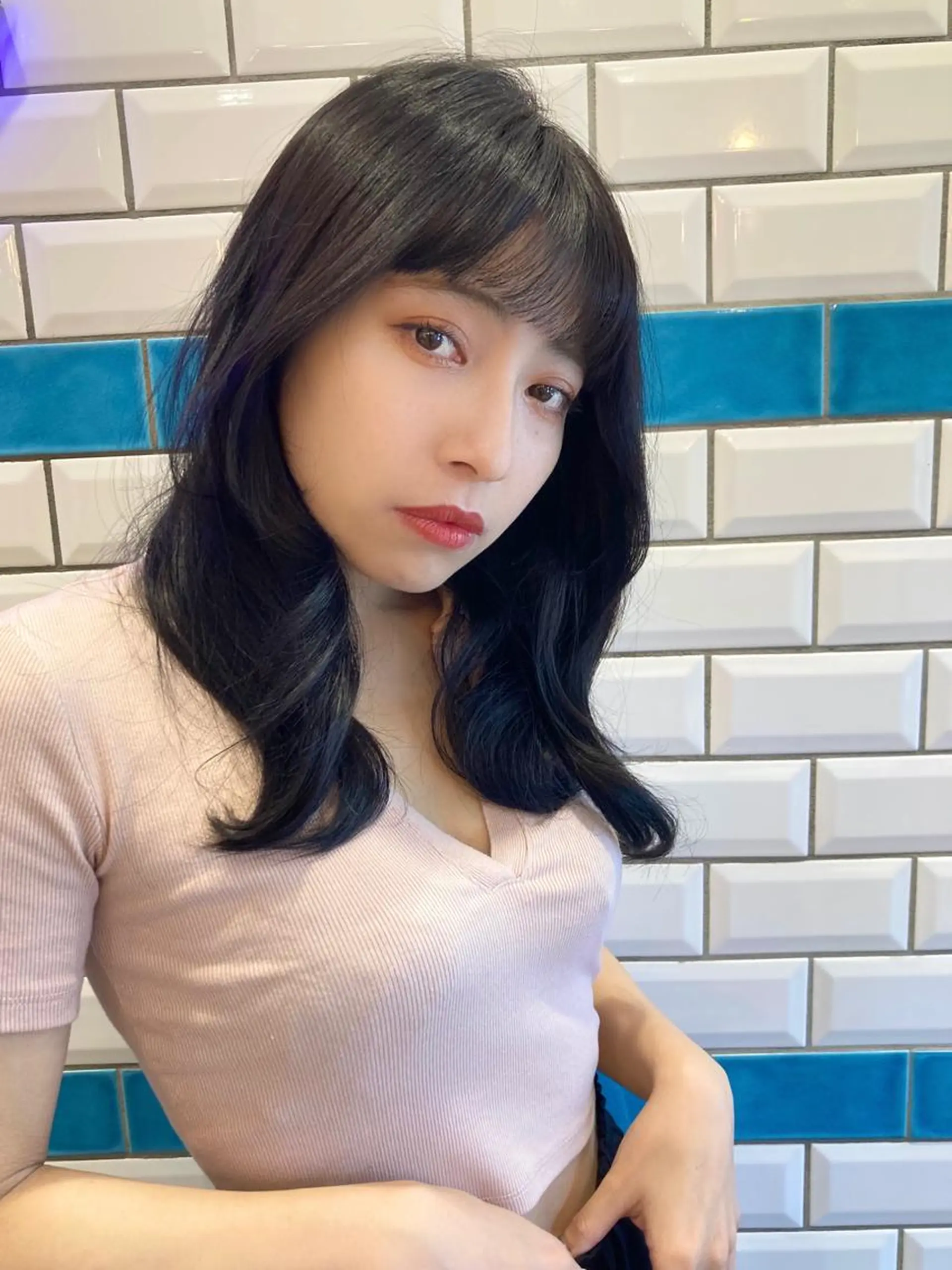 セミロング 韓国風ヘア シースルーバング ヘアカラー Loom .by Sea  ルームバイシー所属・レイヤー/前髪/ 韓国/CHIHIROのヘアスタイル