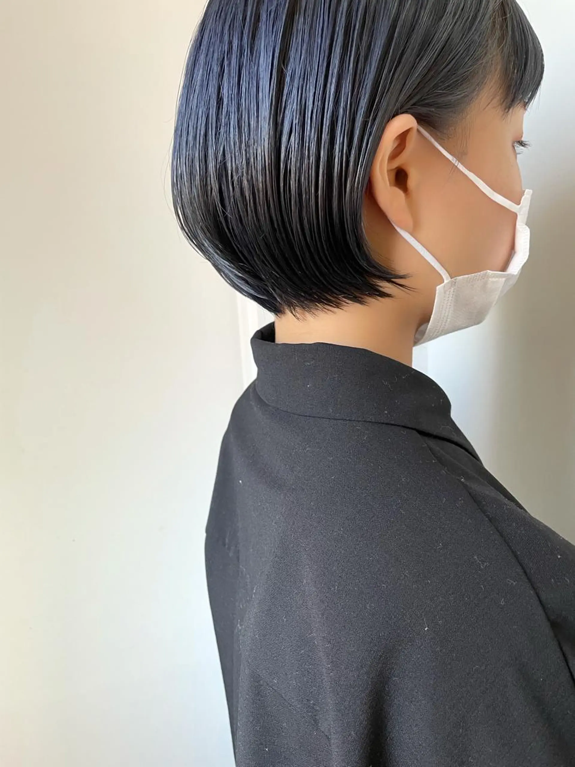 ショート カラー ショートボブ アッシュ 黒髪 ブルーカラー ブルージュ カット ヘアカラー トリートメント 江上拓郎/ショート /酸性ストレートのヘアスタイル