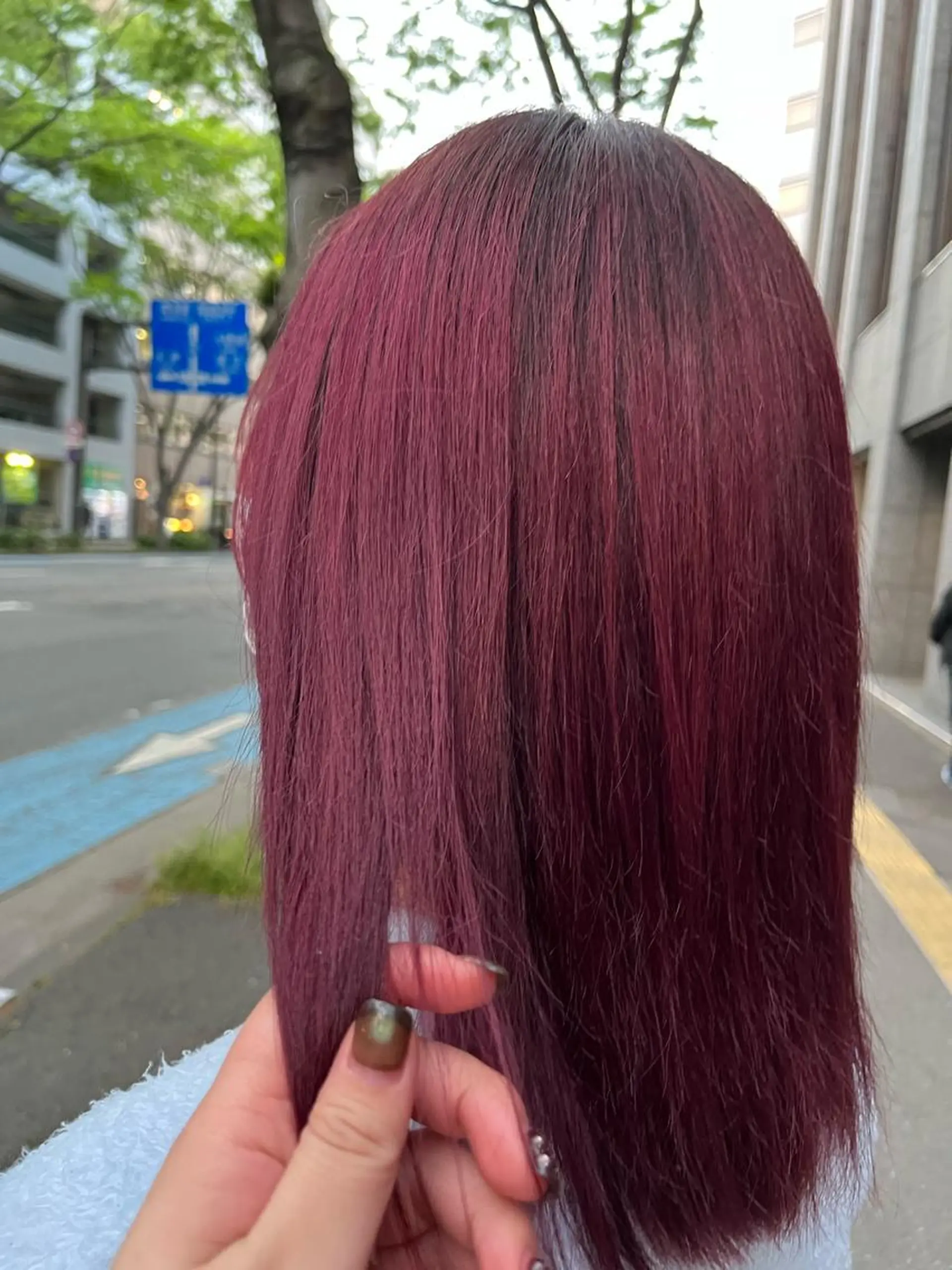 カラー ピンクカラー カット ヘアカラー こまつばらみお/レイ ヤー/ダブルカラーのヘアスタイル