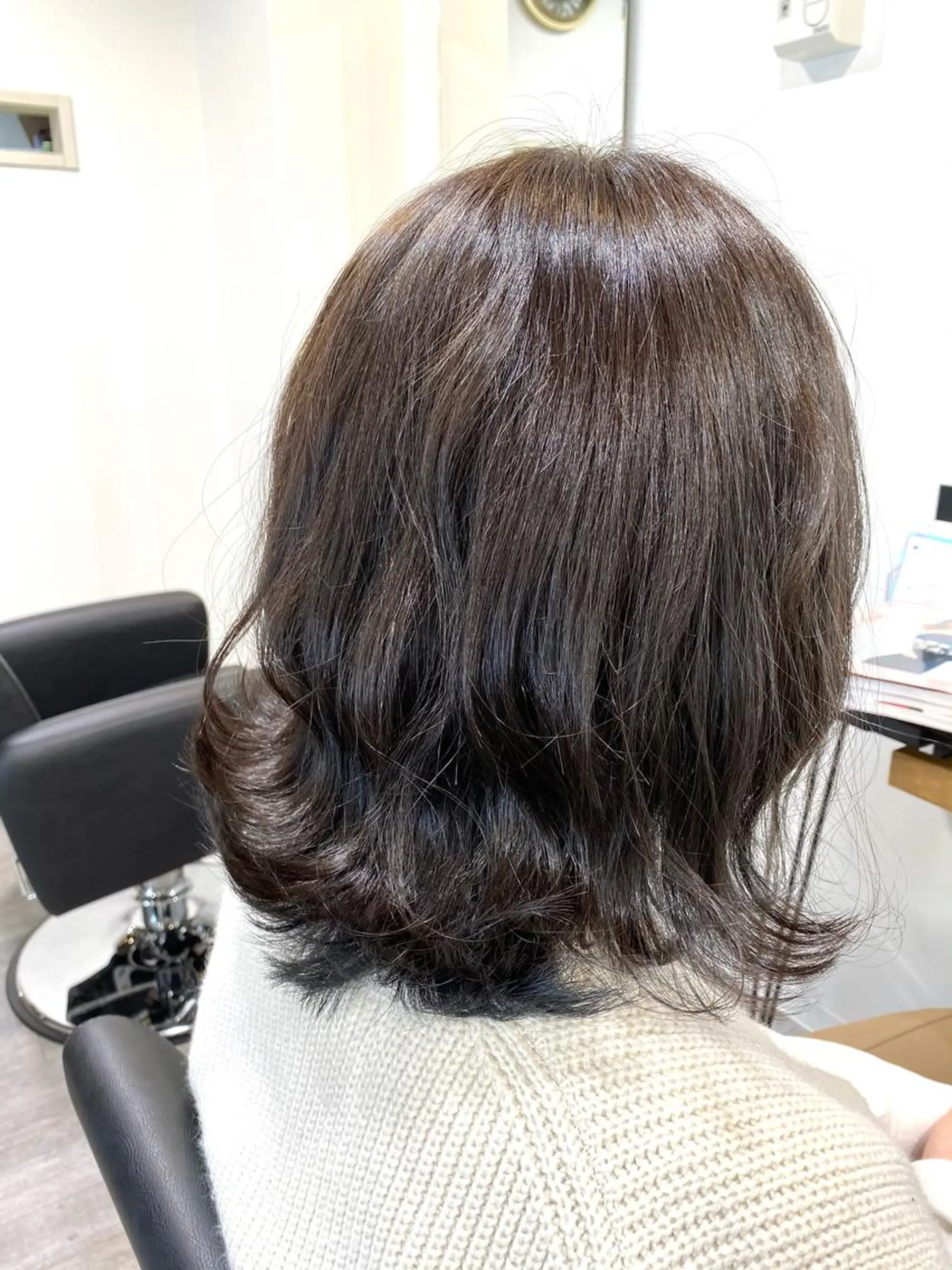 ミディアム カラー アディクシーカラー バレイヤージュ ブリーチ ケアブリーチ デザインカラー カット ヘアカラー unpeu hair  二条所属・先着1名様限定 カット無料のヘアスタイル
