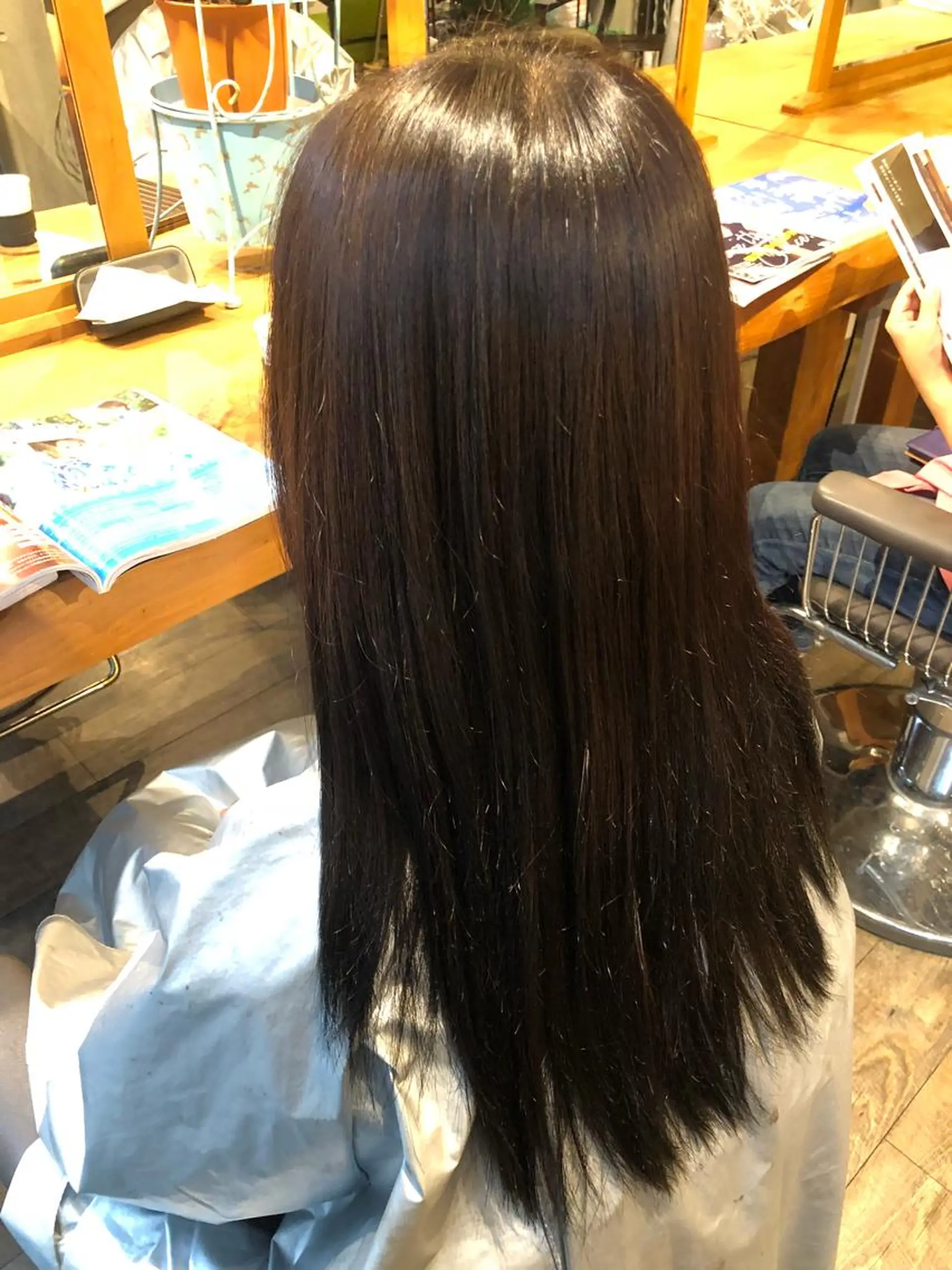カラー ブリーチ イルミナカラー MENAトリートメント専門店bySafaria所属・ISHIMORI  のヘアスタイル
