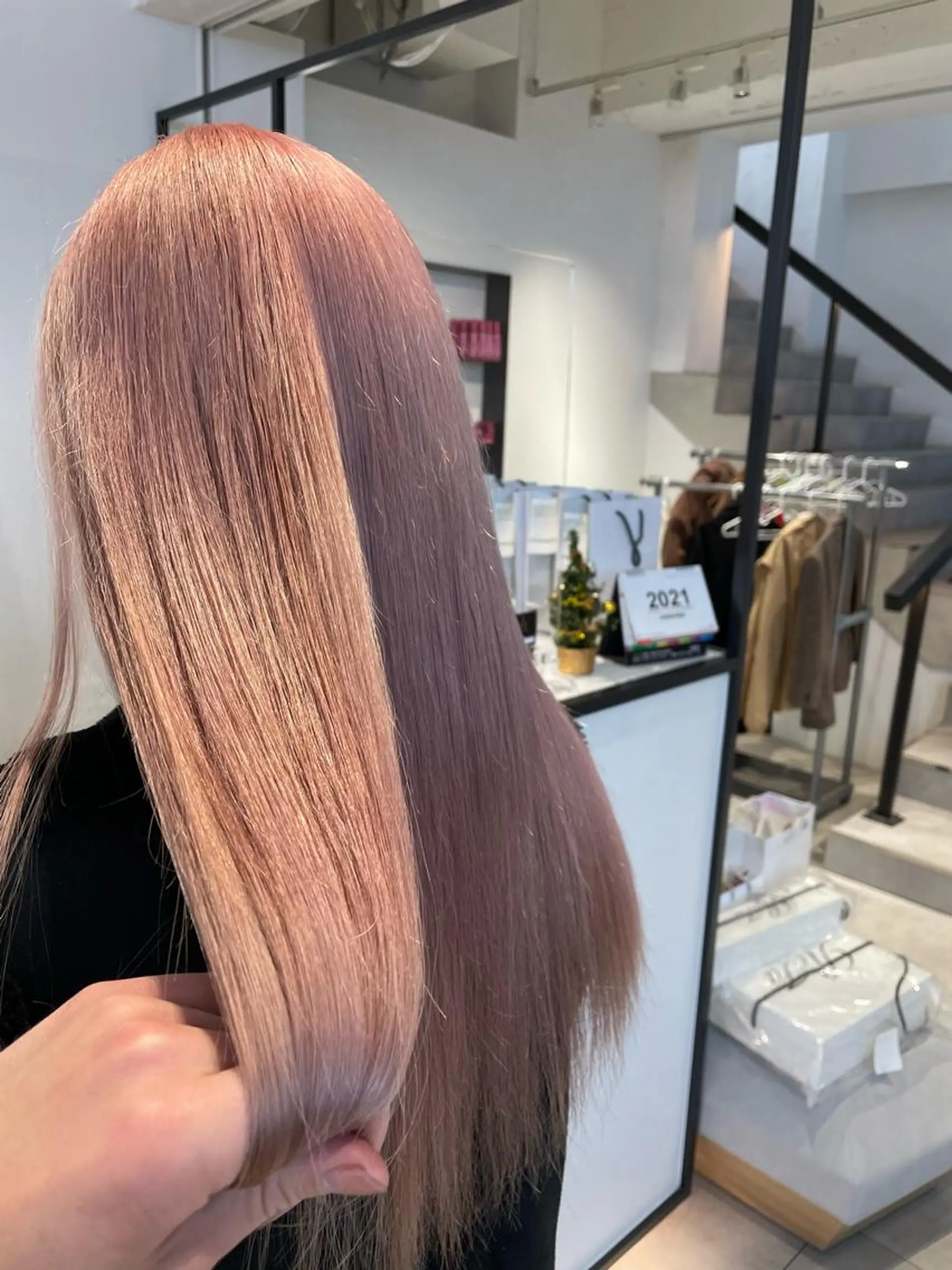 ロング カラー 酸性ストレート・ メンズ 三原 楊子のヘアスタイル