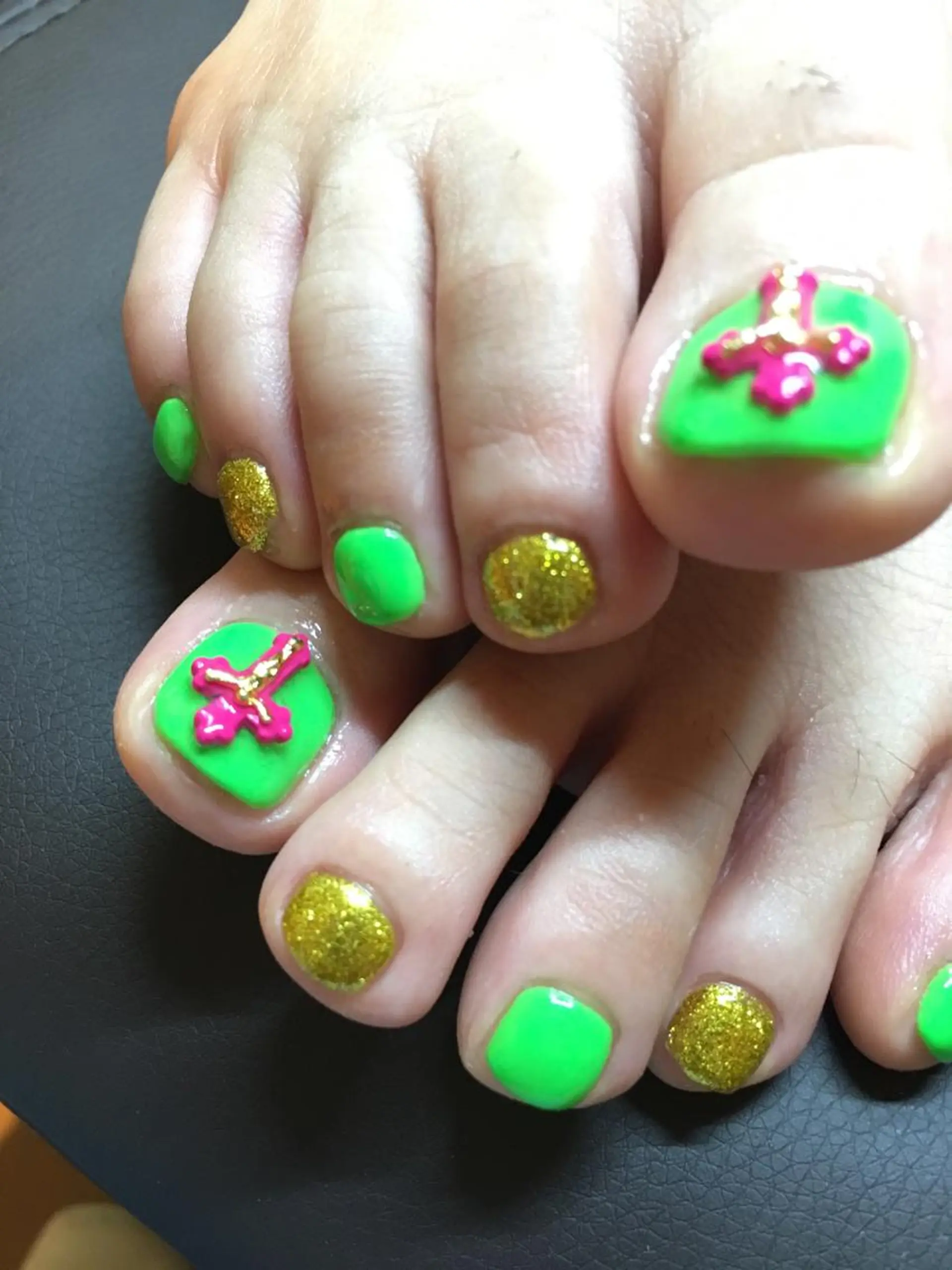 ネイル フットネイル フットネイル glow_ nailのネイルデザイン