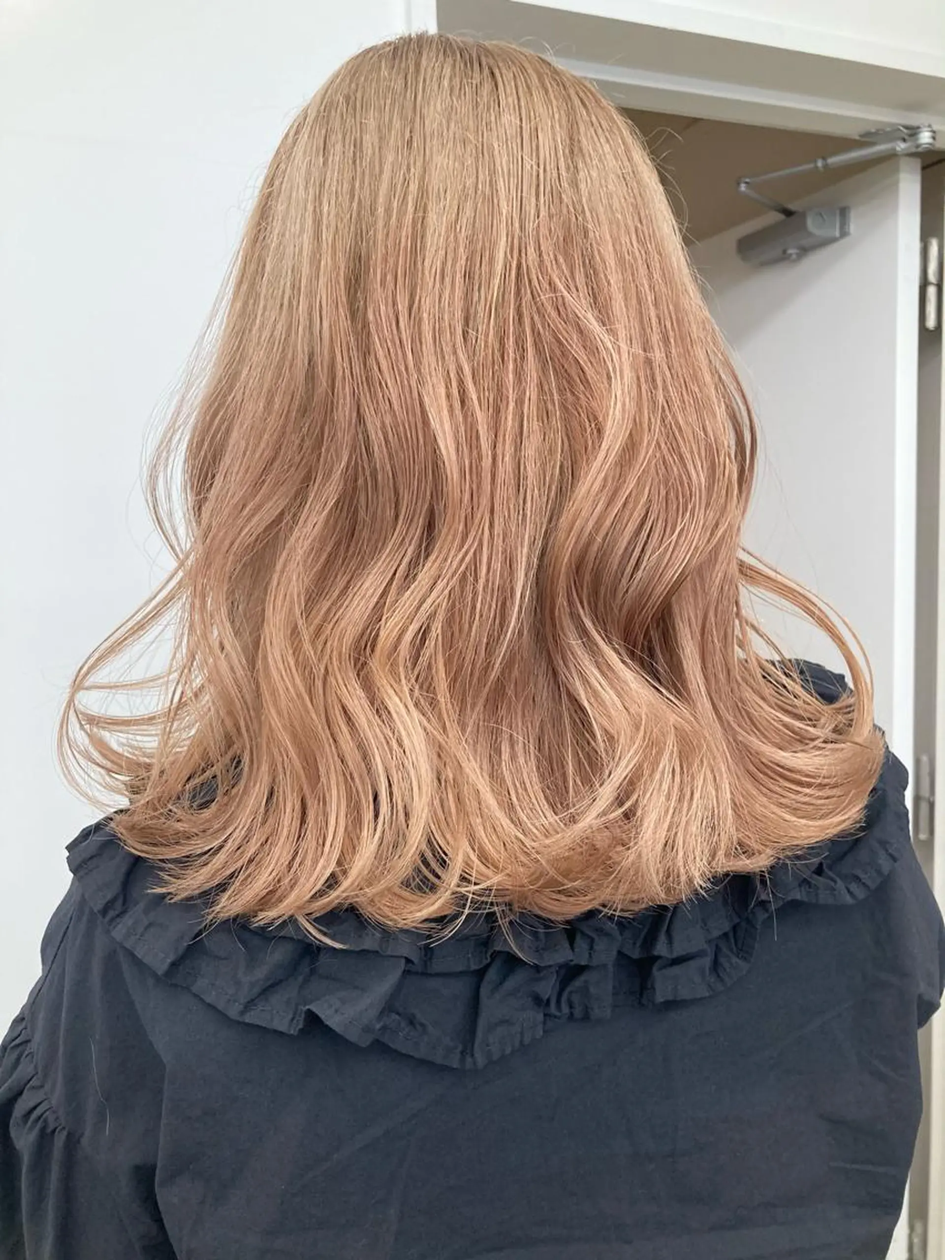 ミディアム カラー ヘアカラー ポミエ恵比寿所属・🤎口コミ5.0 カラー好評🤎KENのヘアスタイル
