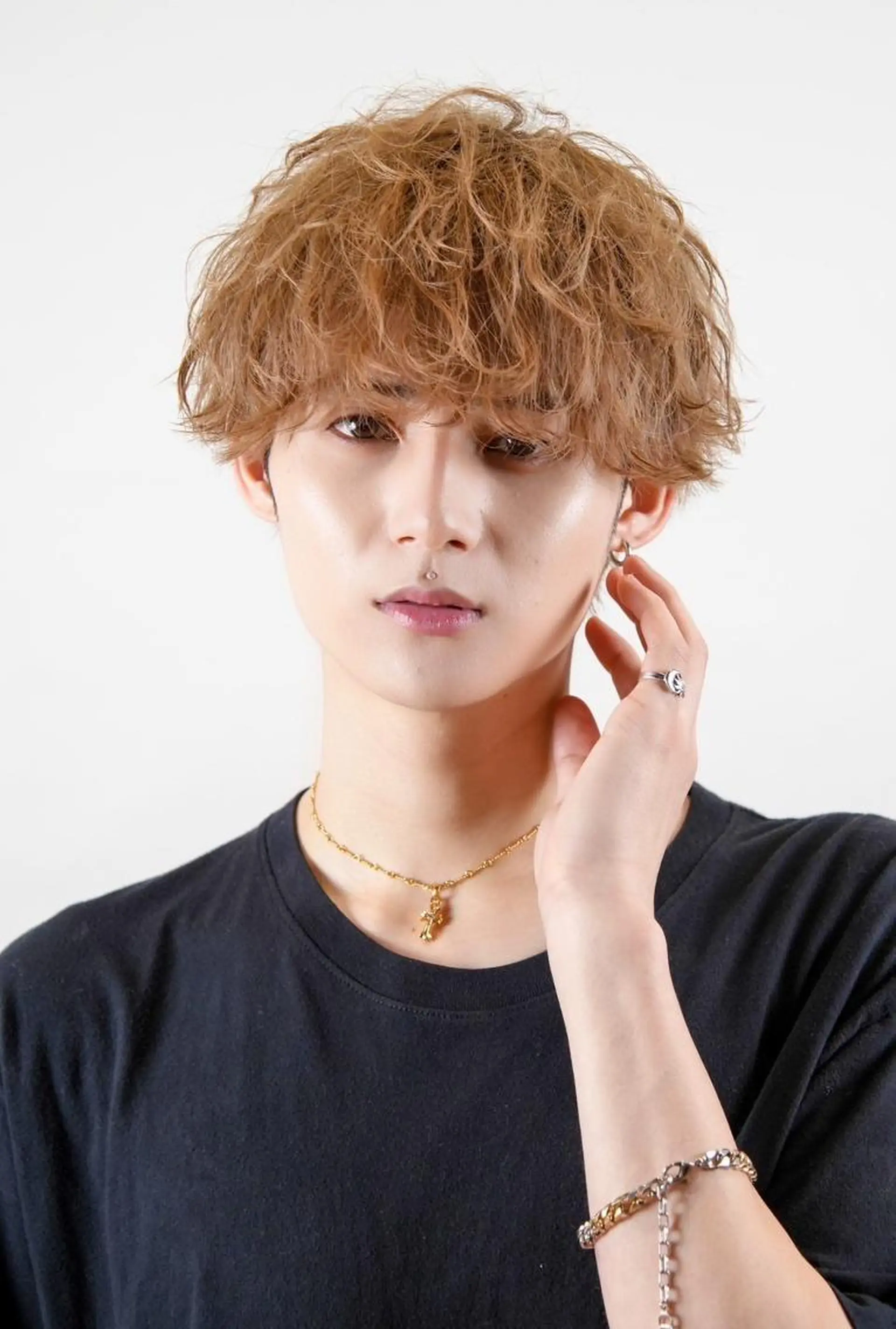 ミディアム メンズ 毛流れパーマ&縮毛 ⚔️夢生志(ゆうし)のヘアスタイル
