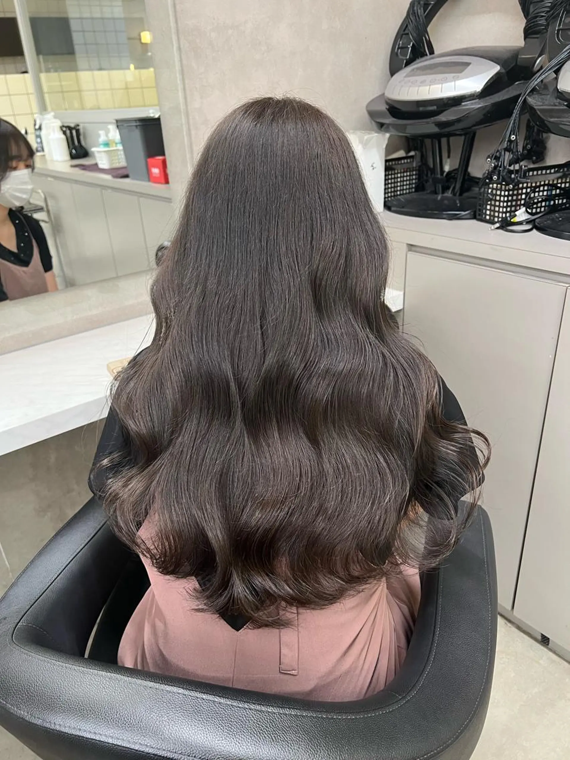 セミロング レイヤー/韓国❣️ 髪質改善/亘紘輝のヘアスタイル