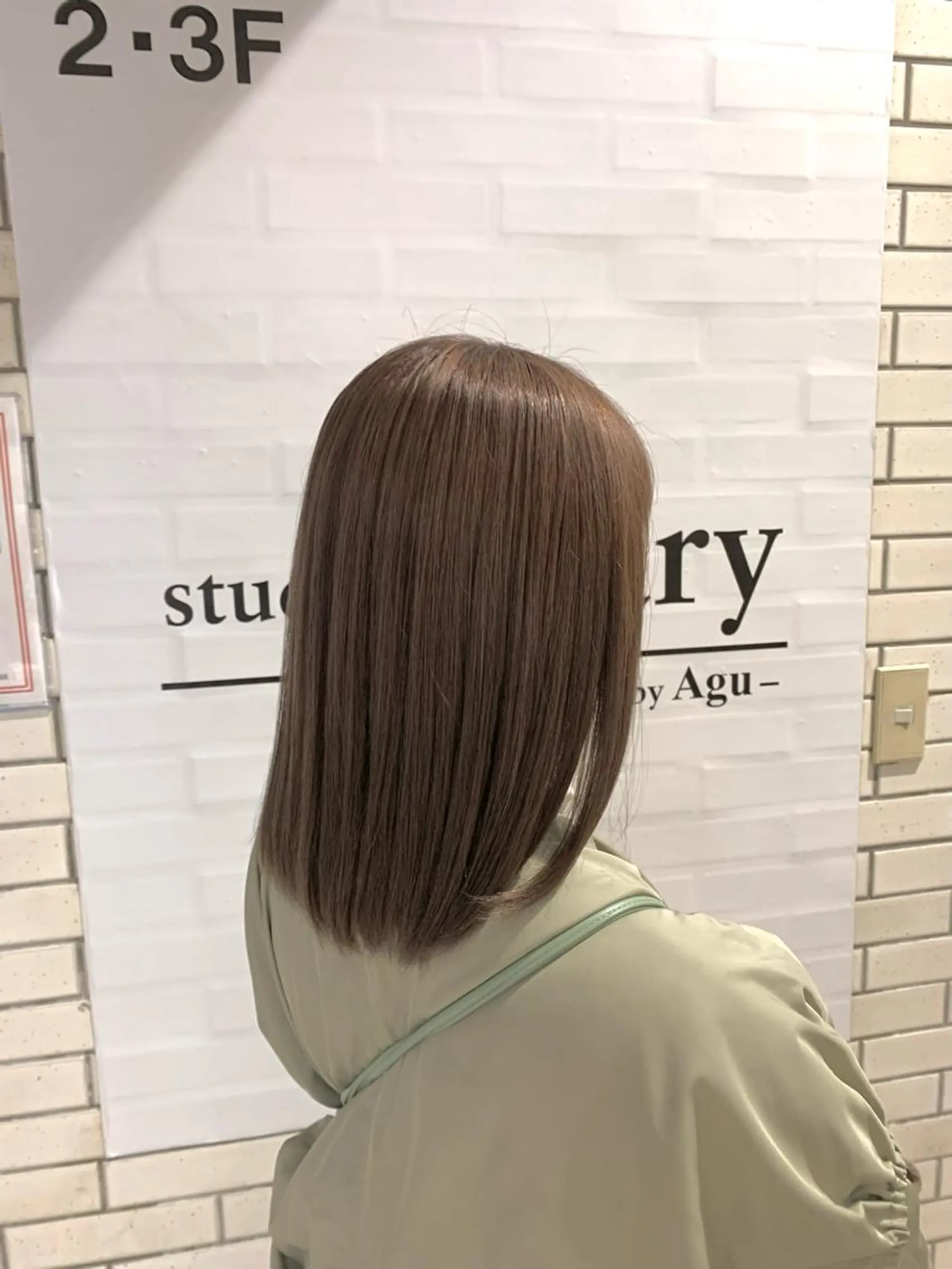 ミディアム カラー ベージュカラー ミルクティーベージュ 年内期間限定 🫧まゆ🫧のヘアスタイル