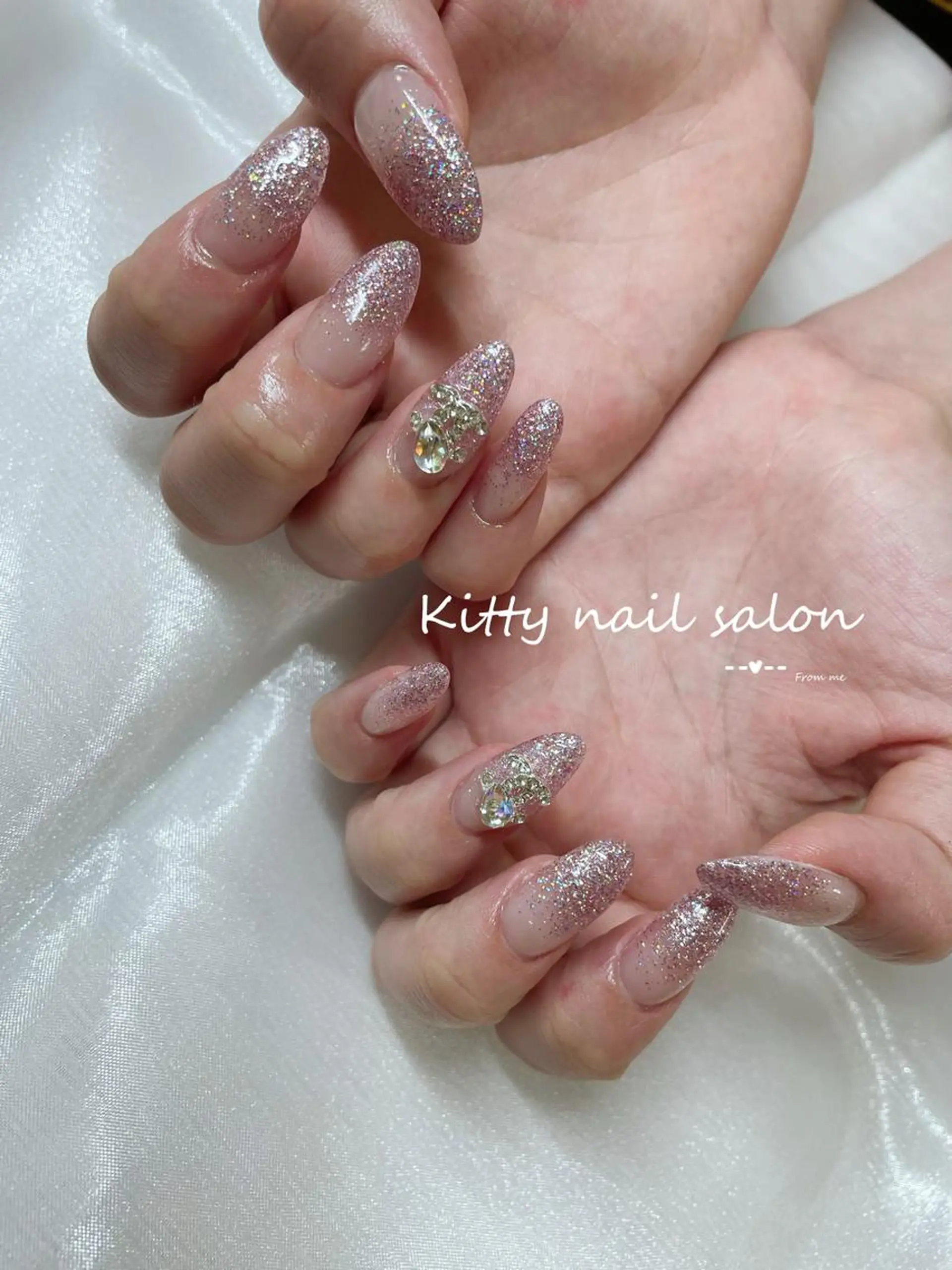 ネイル ストーンネイル ハンドネイル kitty nail salonのネイルデザイン