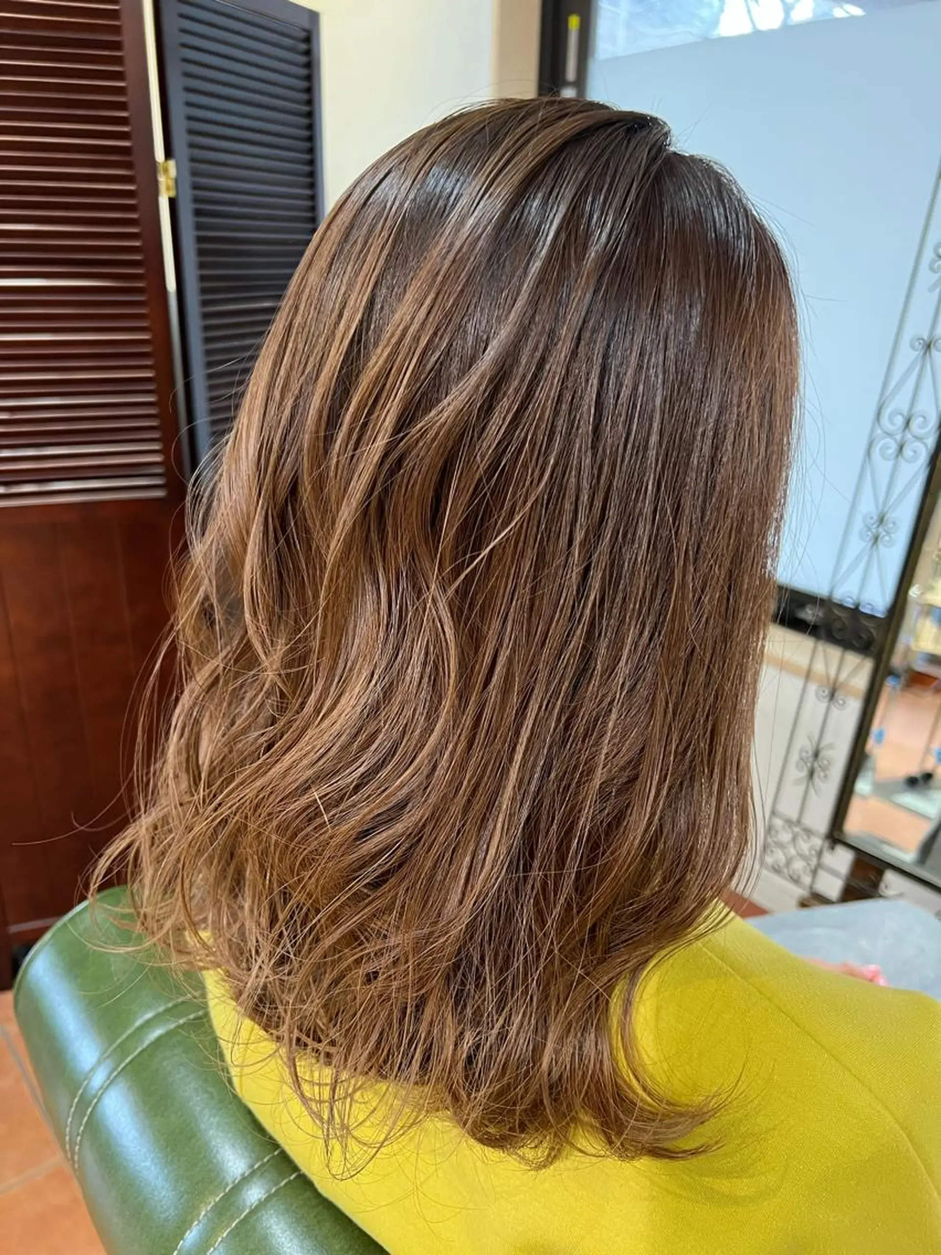 ミディアム カラー ヘアカラー トリートメント 石井 佑樹のヘアスタイル
