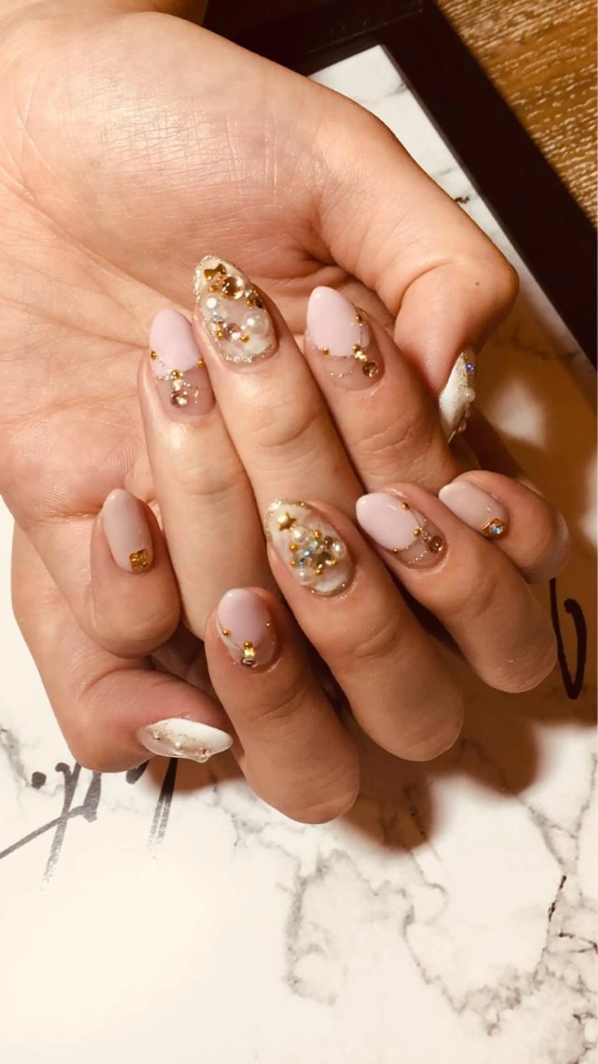 ネイル 持ち込み 冬ネイル クリスマス ハンドネイル LOVE NAIL 💕Sonoのネイルデザイン