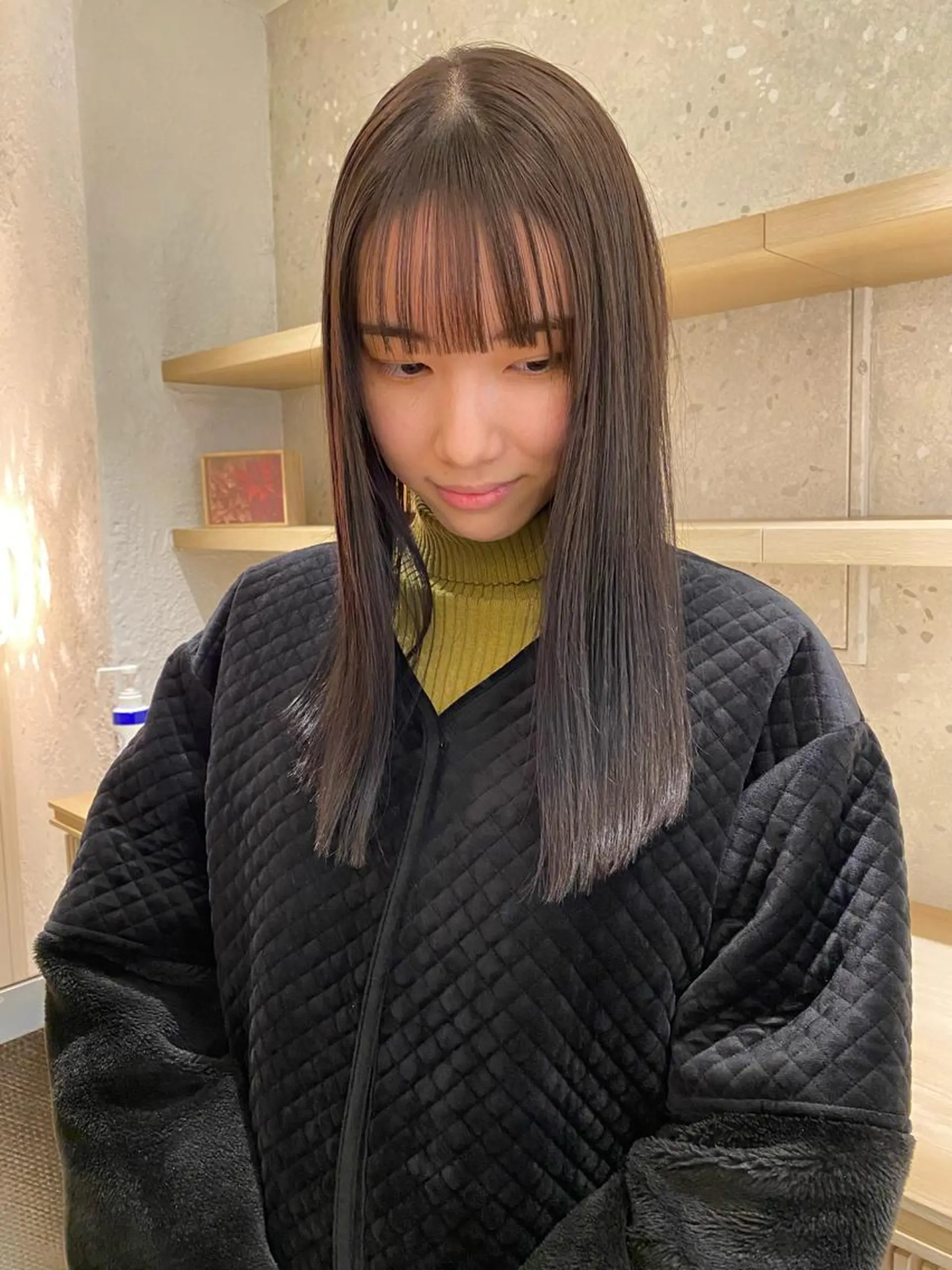 ミディアム ミディアムパーマ カット ヘアカラー 💫扱いやすいスタイ ル／レイヤー/小林陸のヘアスタイル