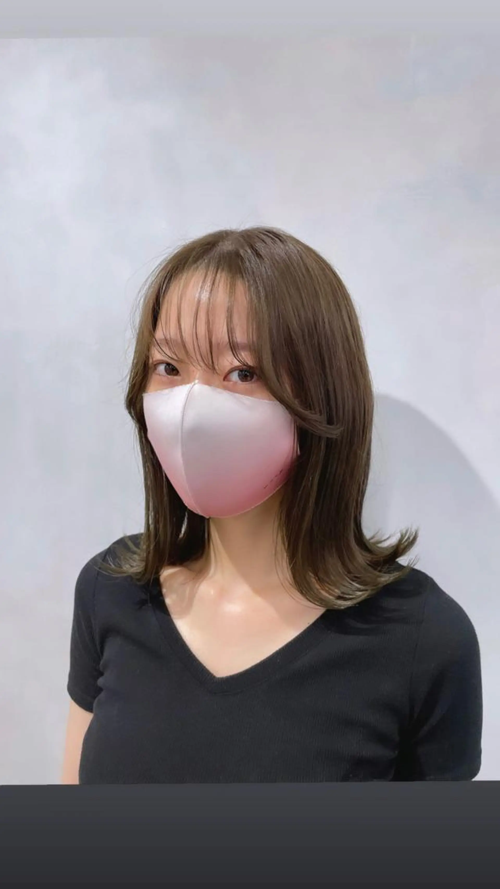 ショート カラー グレージュ オリーブグレージュ オリーブグレー ボブ 外ハネヘア 🔷ダブルカラーハイ トーン🔷櫻井走のヘアスタイル