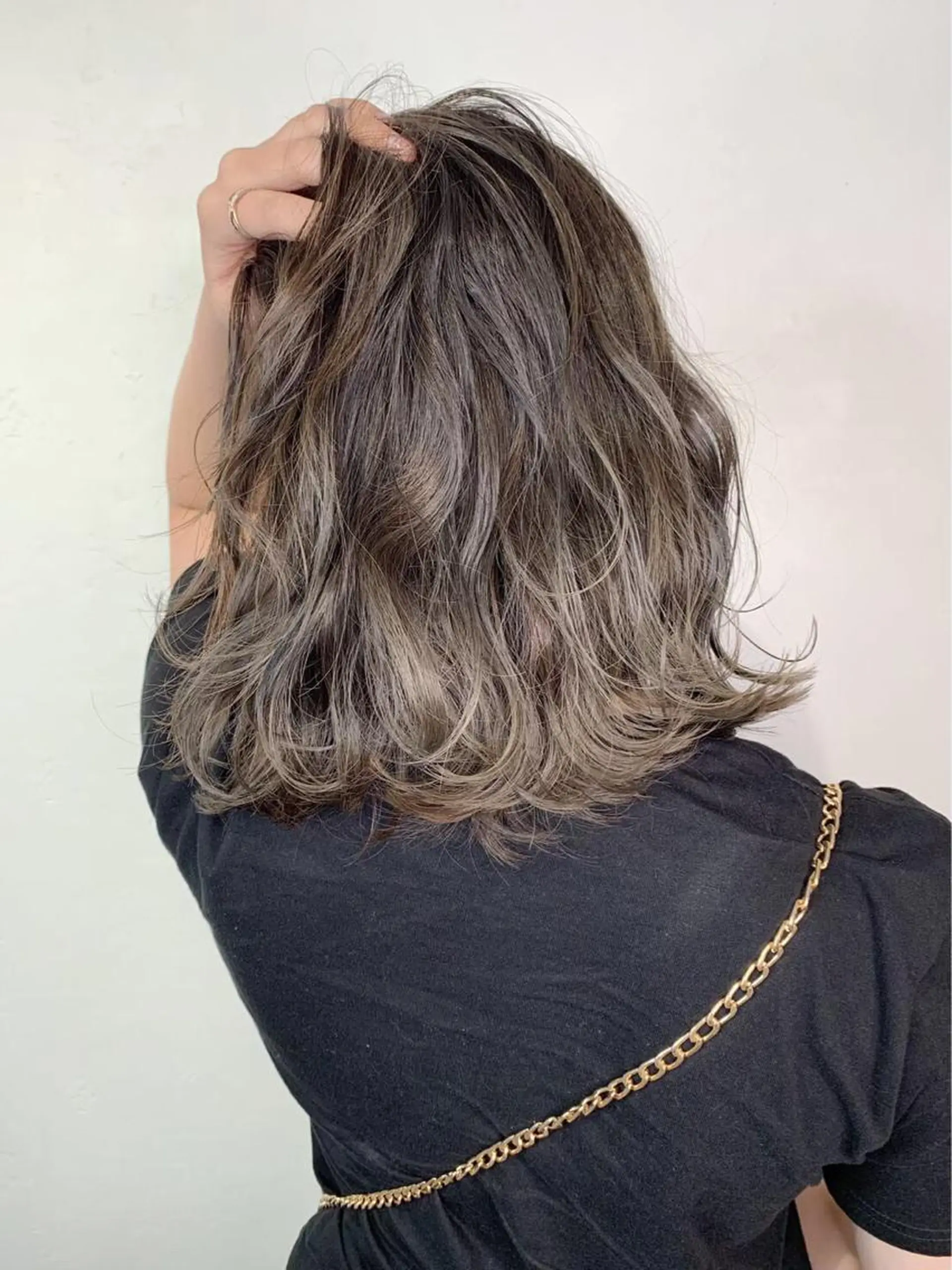 ミディアム 渋谷/ハッシュ レイヤーカット/会田のヘアスタイル