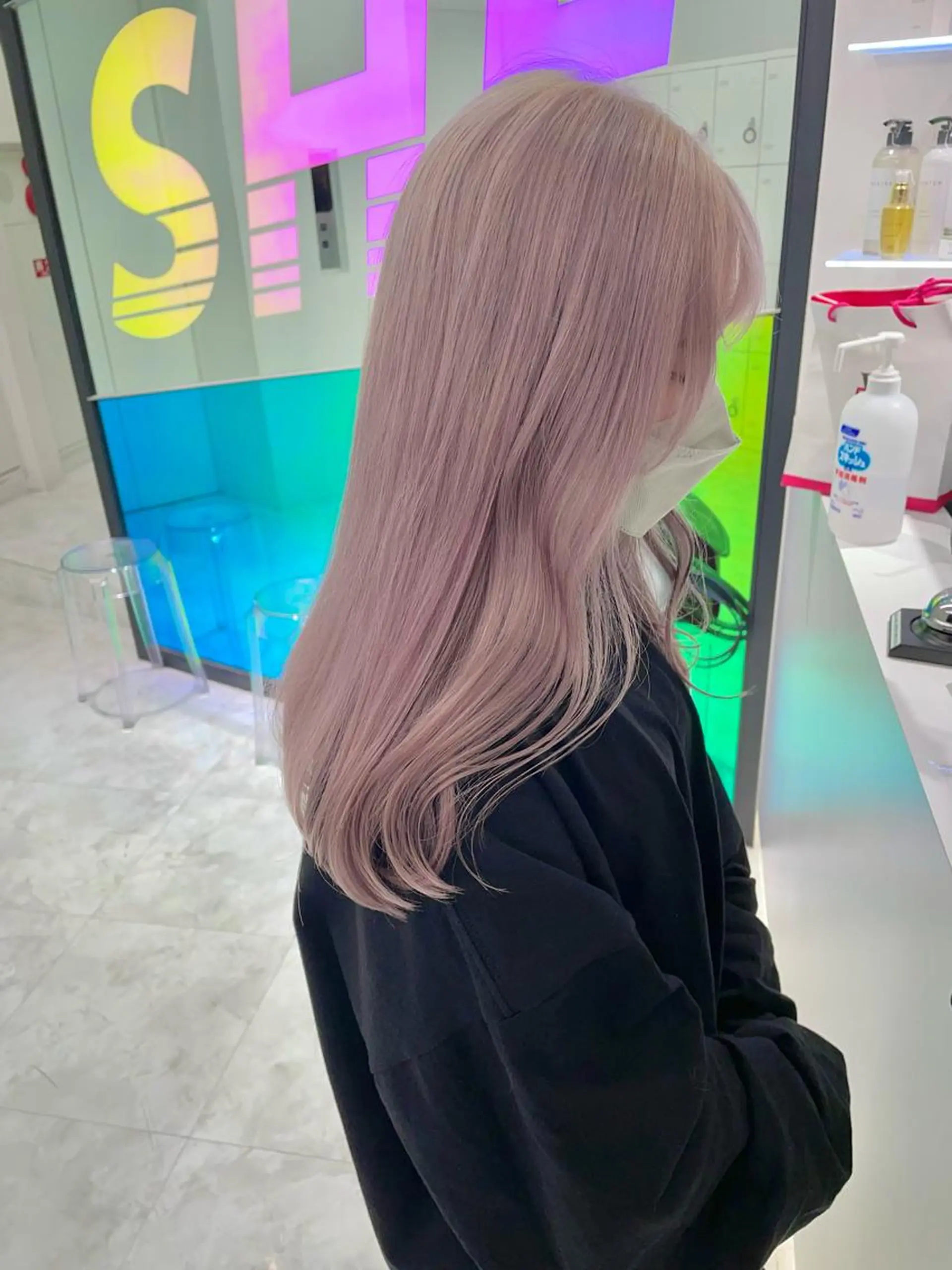 ロング カラー 💖可愛い色たくさん 権田やすなり💖のヘアスタイル