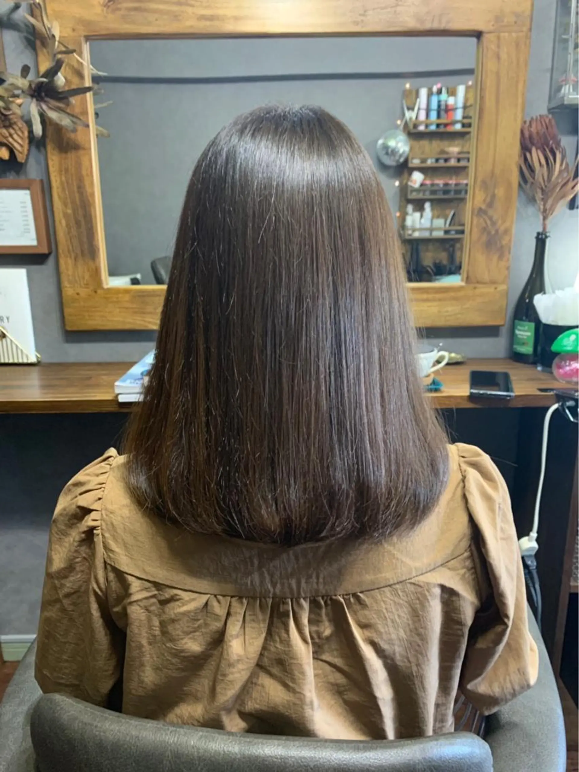 セミロング 髪質改善 トリートメント chouette シュエットのヘアスタイル