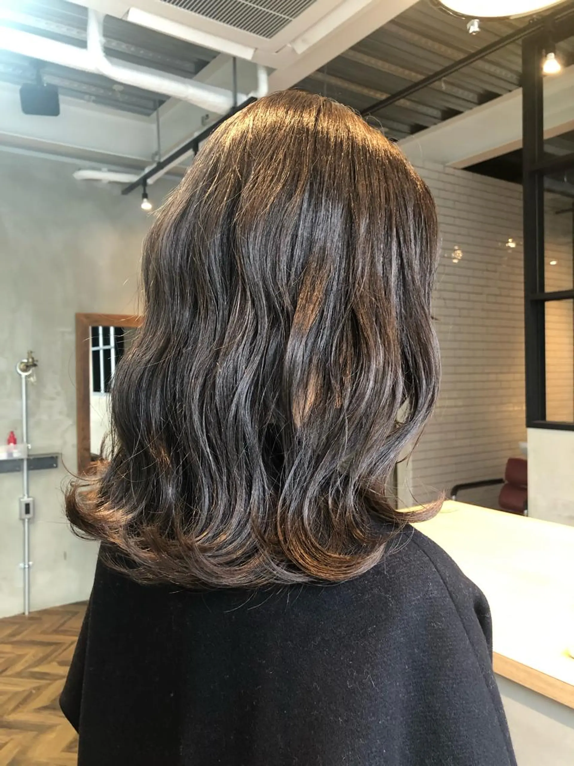 ミディアム カラー 遠藤 眞実のヘアスタイル