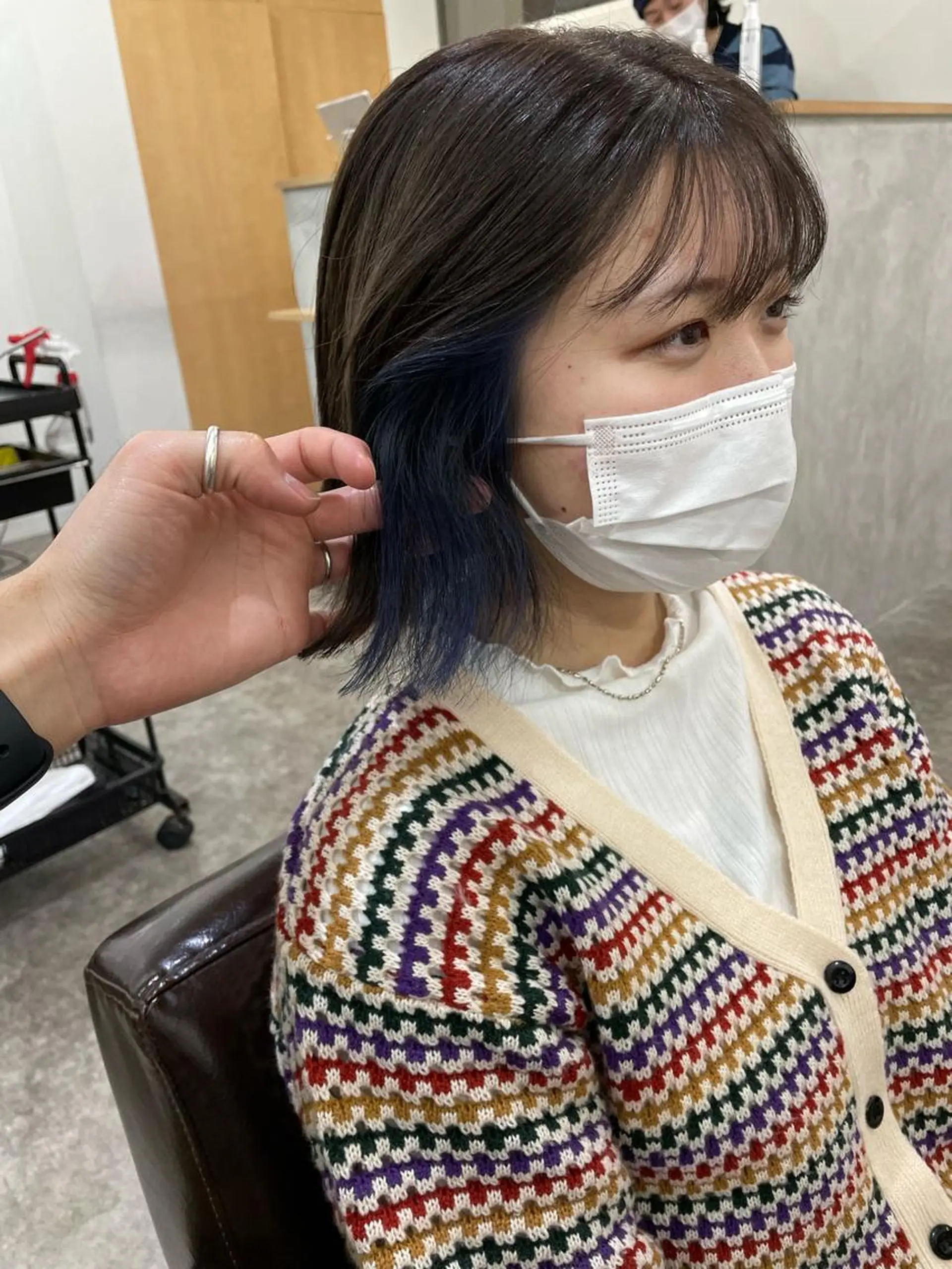 ショート カラー パーマ ヘアアレンジ メンズ キッズ ネイル マツエク・マツパ アイブロウ メンズインナーカラー ブルーカラー インナーカラー ネイビーカラー 眉カラー カット ヘアカラー トリートメント パーマ/透明感カラー /ボブ/吉田一生のヘアスタイル