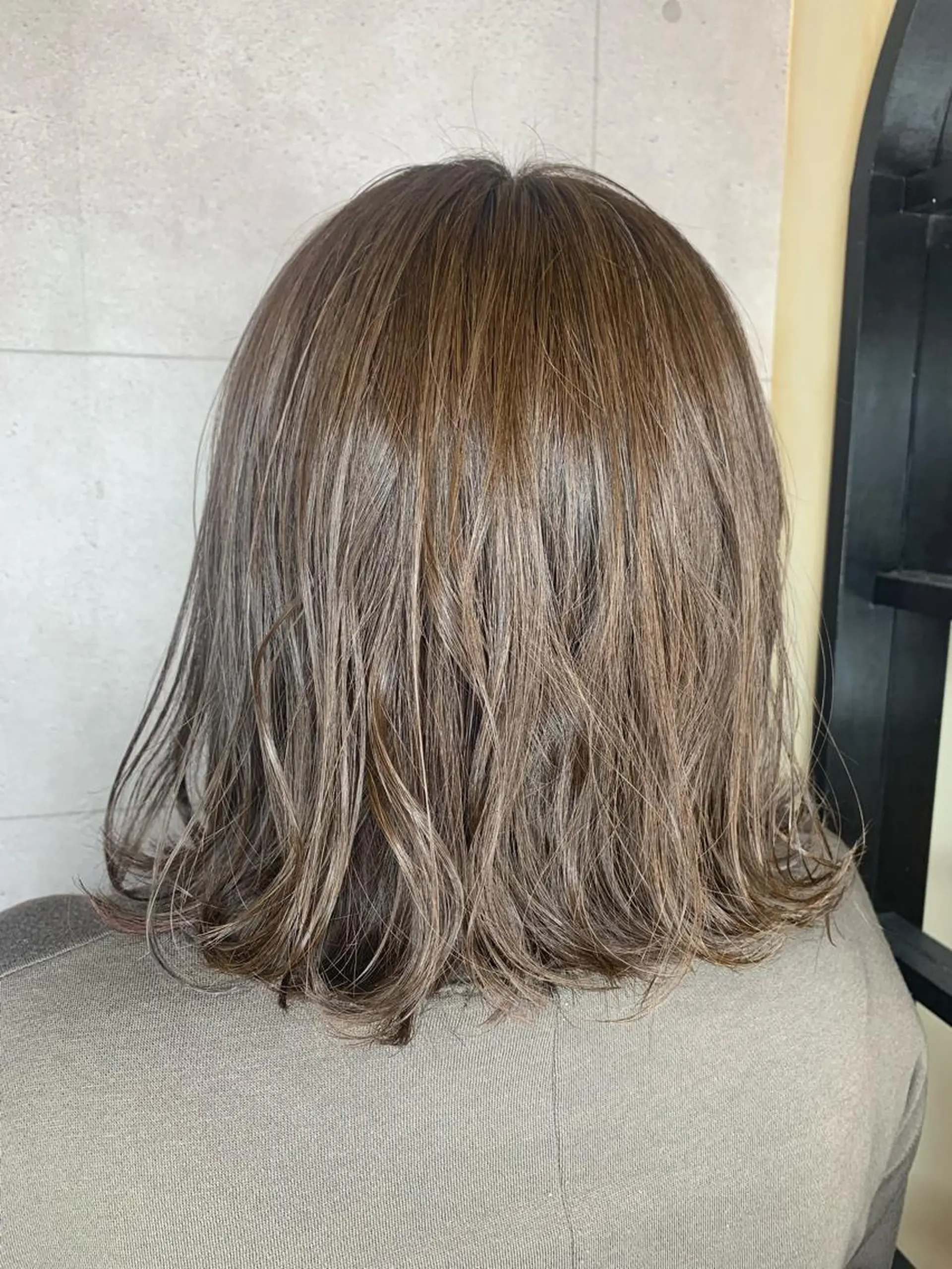 ミディアム カラー アッシュ パープルカラー パープルアッシュ 高橋友里亜 /フリーランスのヘアスタイル