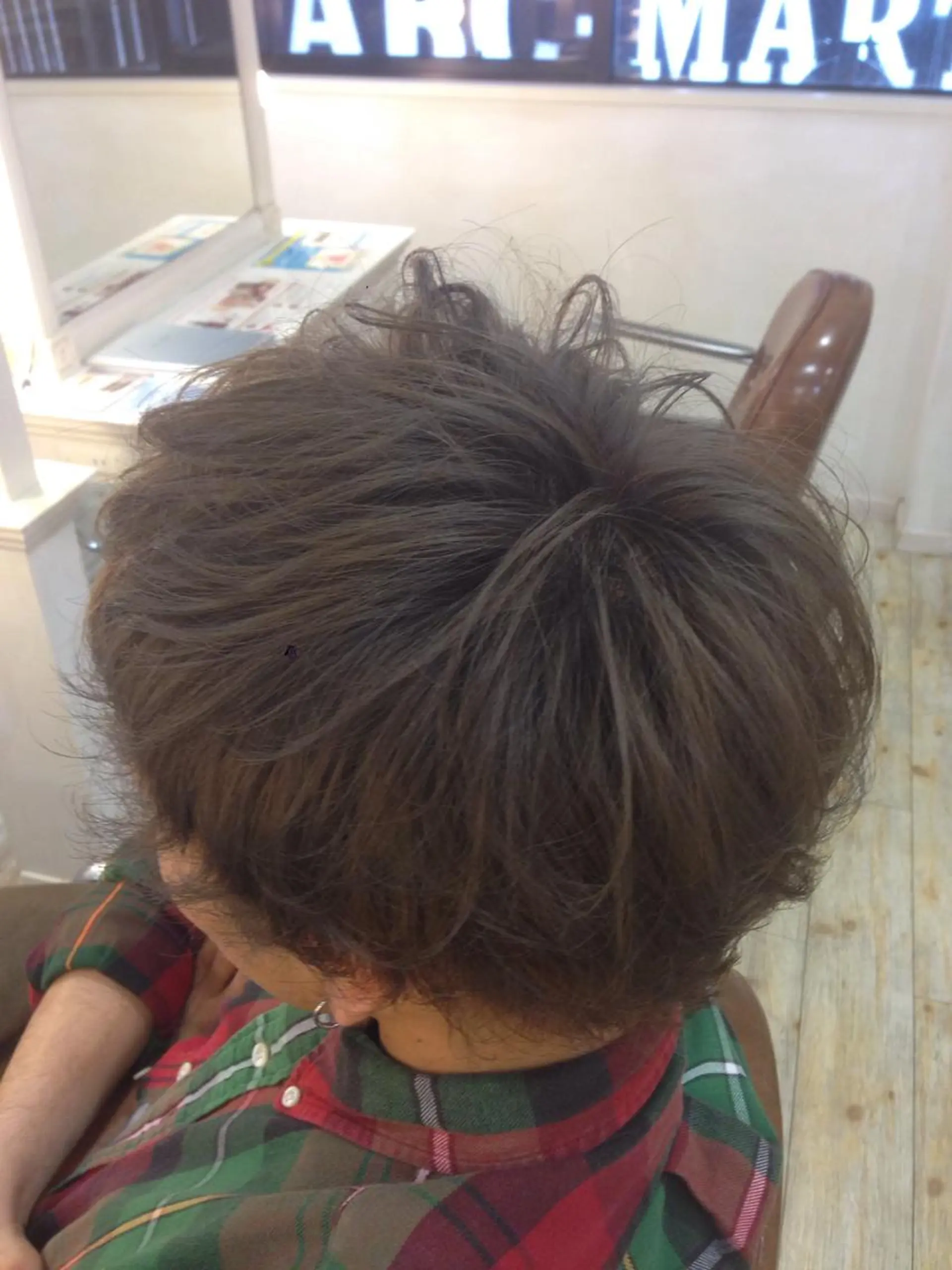 ショート カラー メンズ アッシュ 小倉 聖也のヘアスタイル