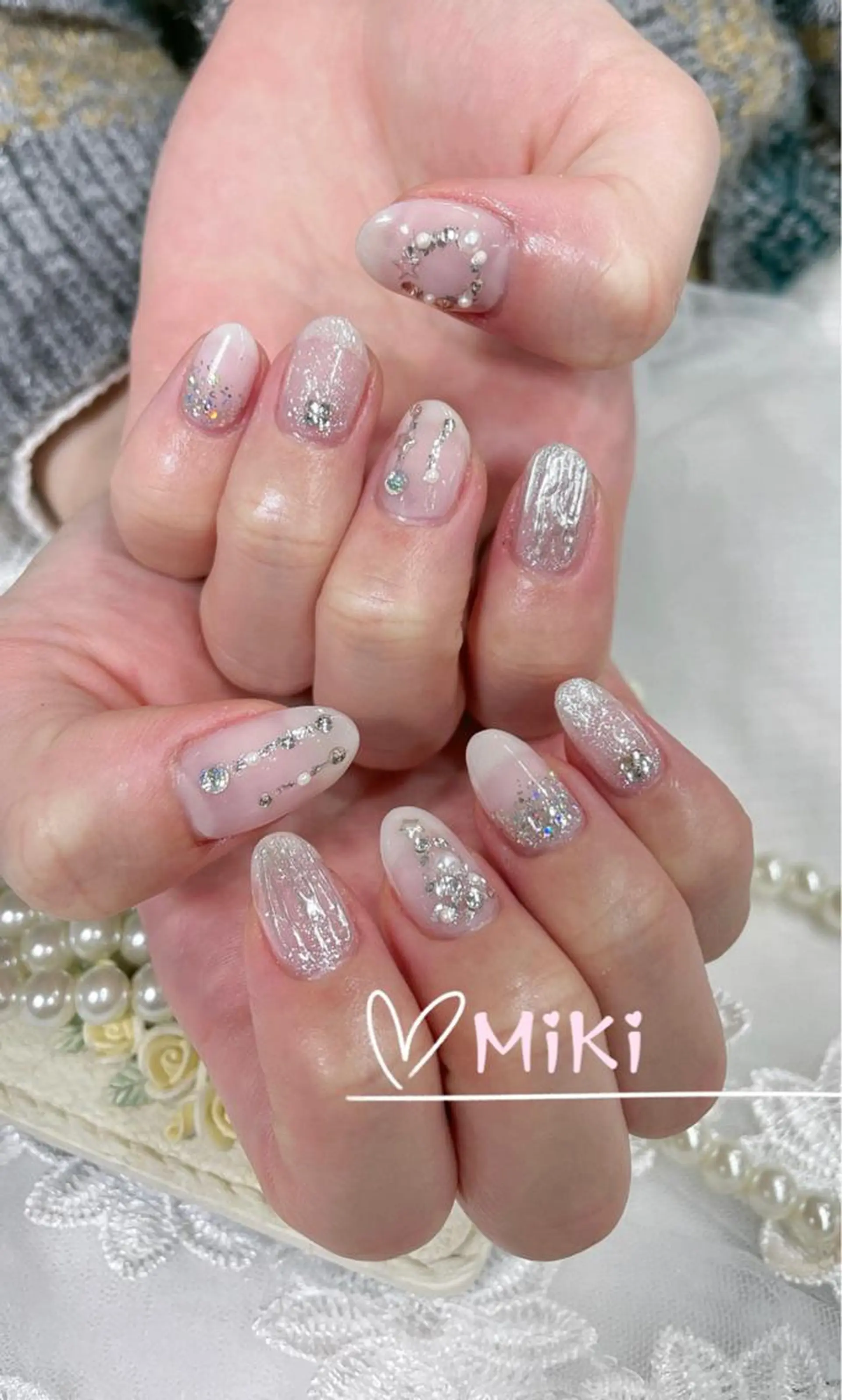 ネイル 冬ネイル クリスマス ハンドネイル ハンドケア 🦋 MiKi 🦋 ネイルサロンのネイルデザイン