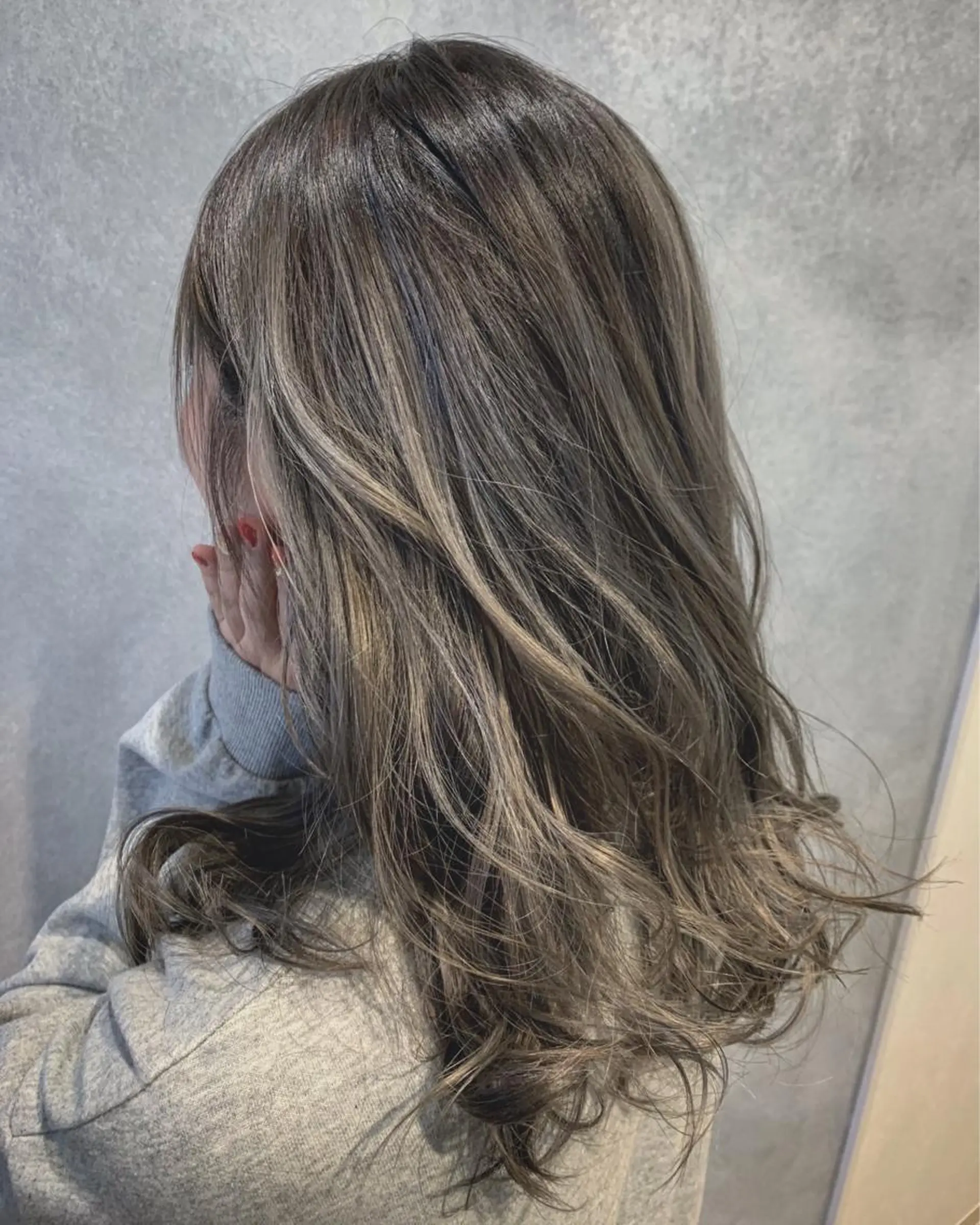 ミディアム 外国人風カラー カット ヘアカラー トリートメント 森田 尚貴のヘアスタイル