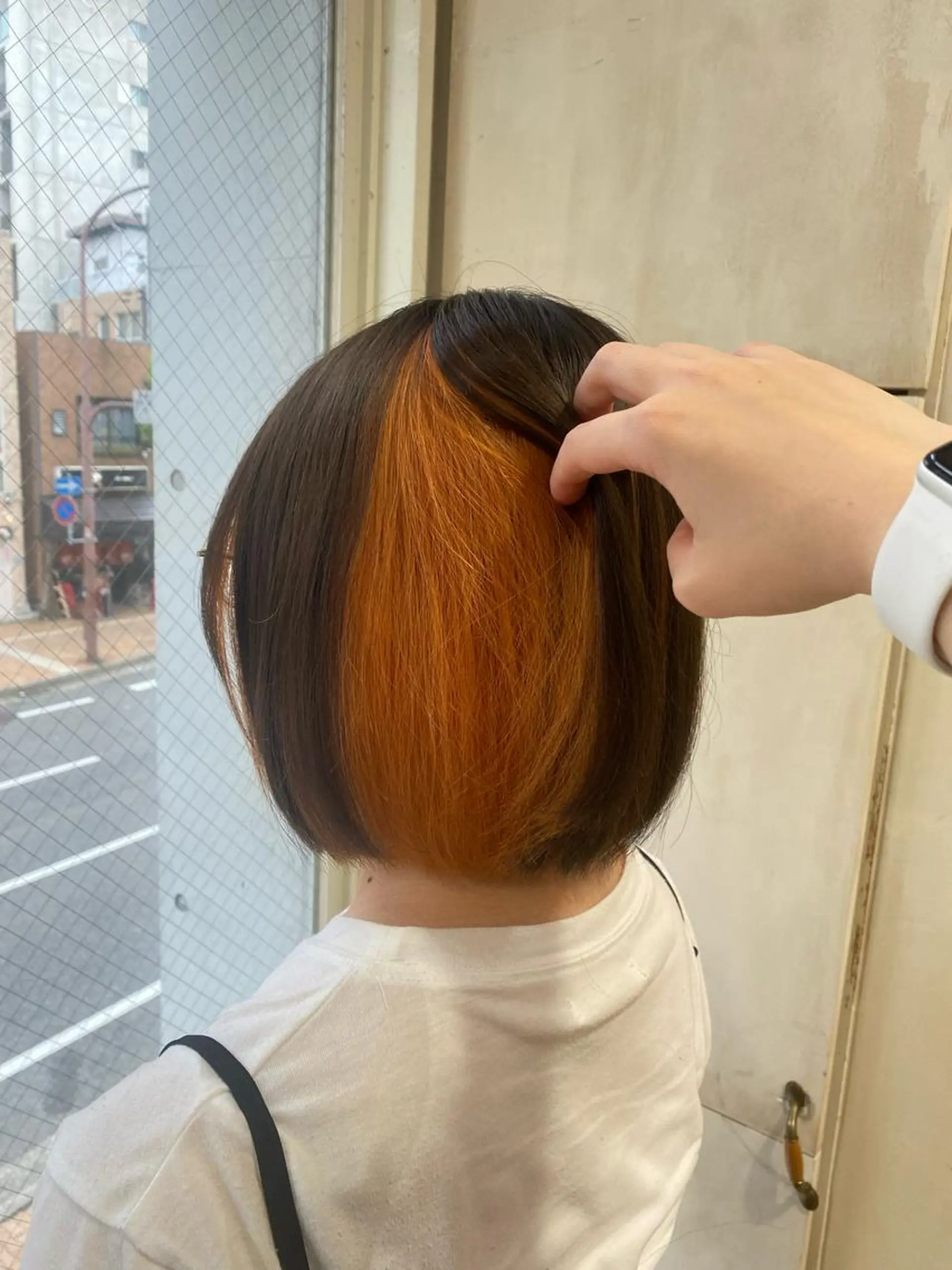 ショート カラー ブリーチ ブラウンカラー インナーカラー オレンジ ヘアカラー 🇰🇷韓国風カラー 🍬Rinka🍬のヘアスタイル