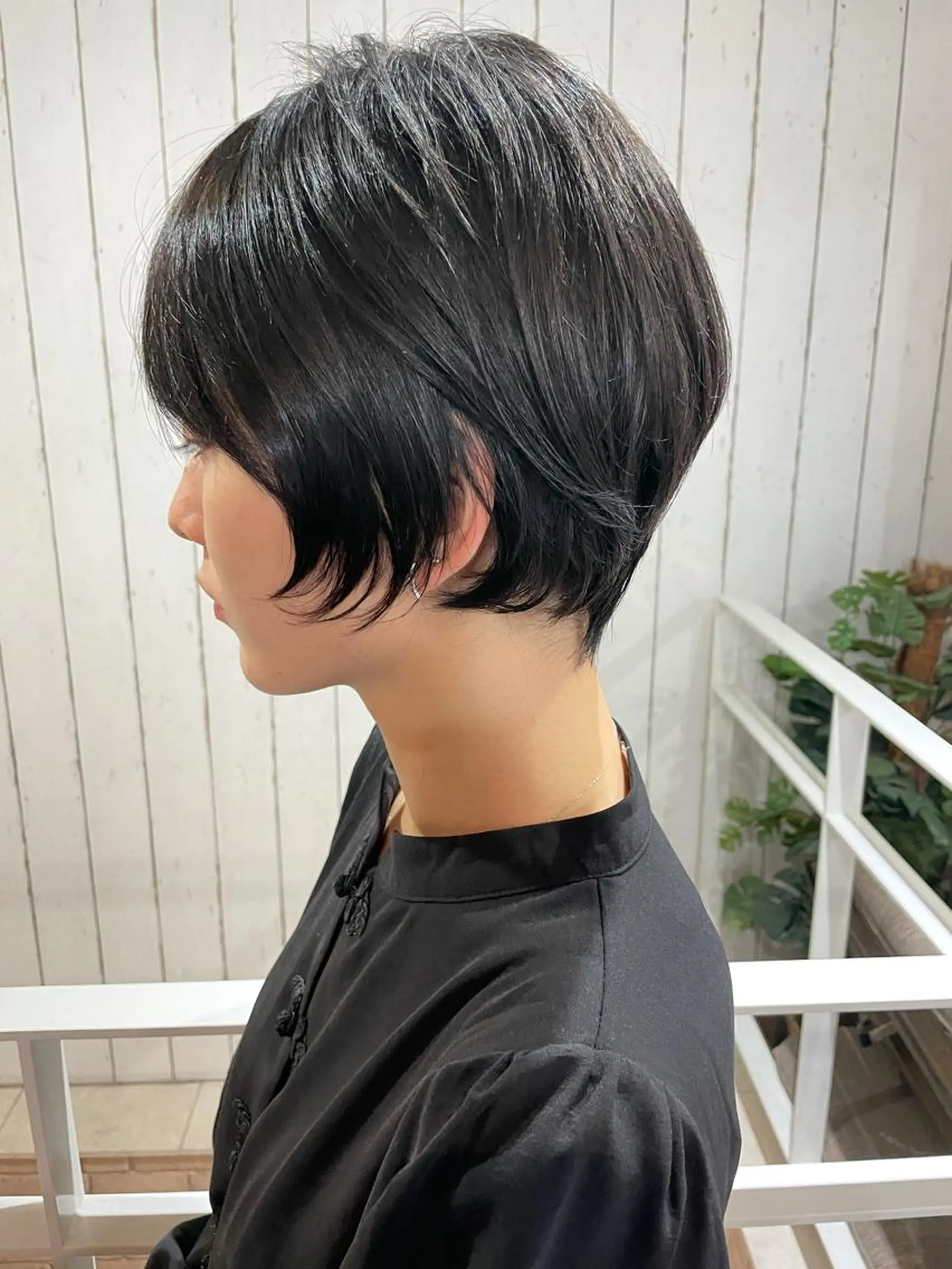 ショート カラー ヘアアレンジ アディクシーカラー MiU所属・韓国×髪質改善×美髪 縮毛矯正×レイヤーのヘアスタイル