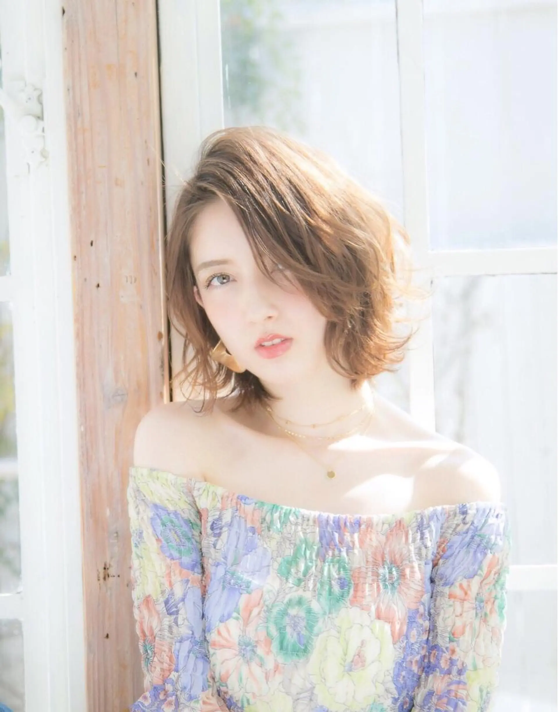 ミディアム カット ヘアカラー トリートメント 髪質改善　縮毛の達人 矢井由真のヘアスタイル