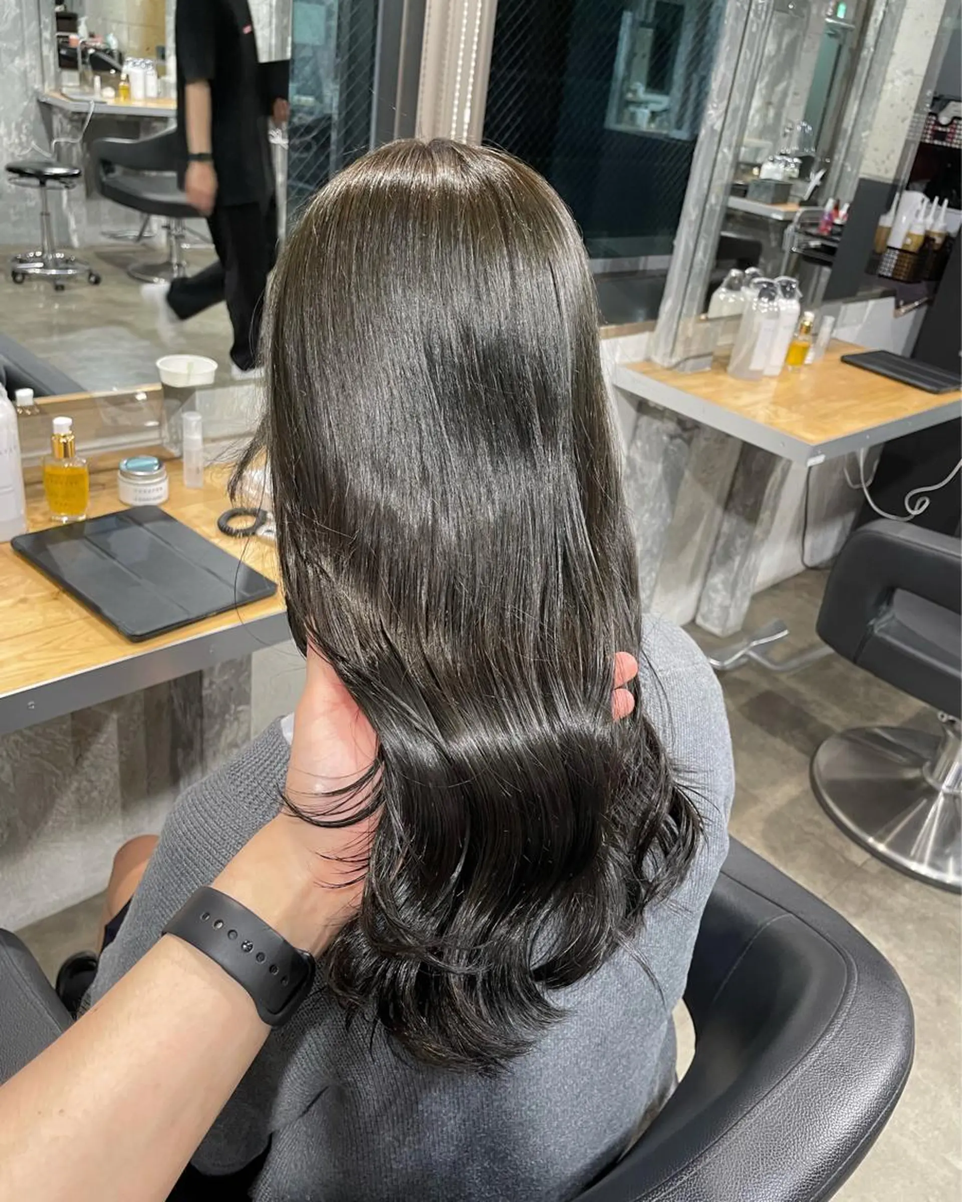 ロング カラー カット ヘアカラー トリートメント ヘアセット I'S.横浜所属・赤み消しカラー 🍀JUNKIのヘアスタイル
