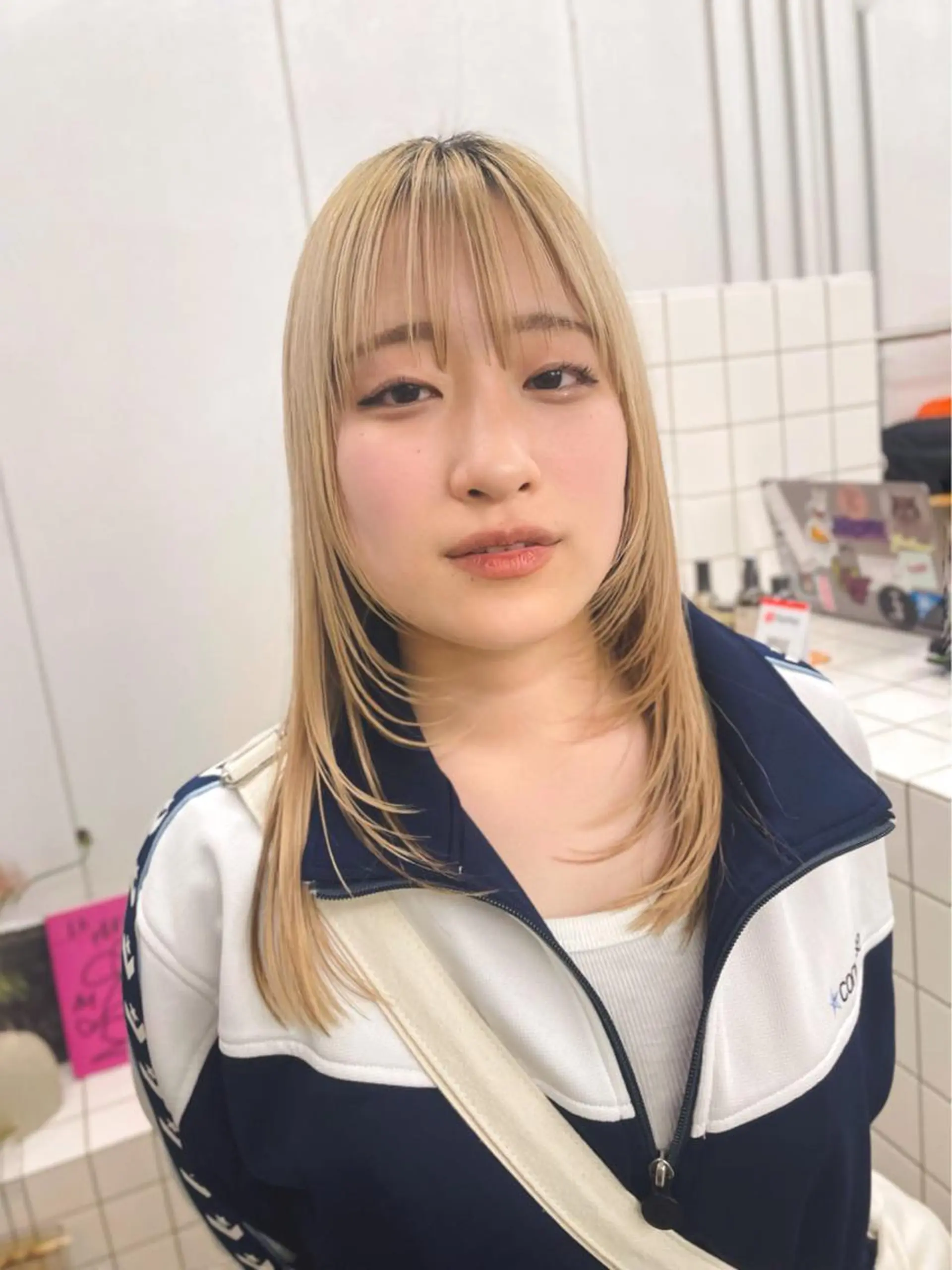 ミディアム カラー カット ヘアカラー トリートメント 関 京磨のヘアスタイル