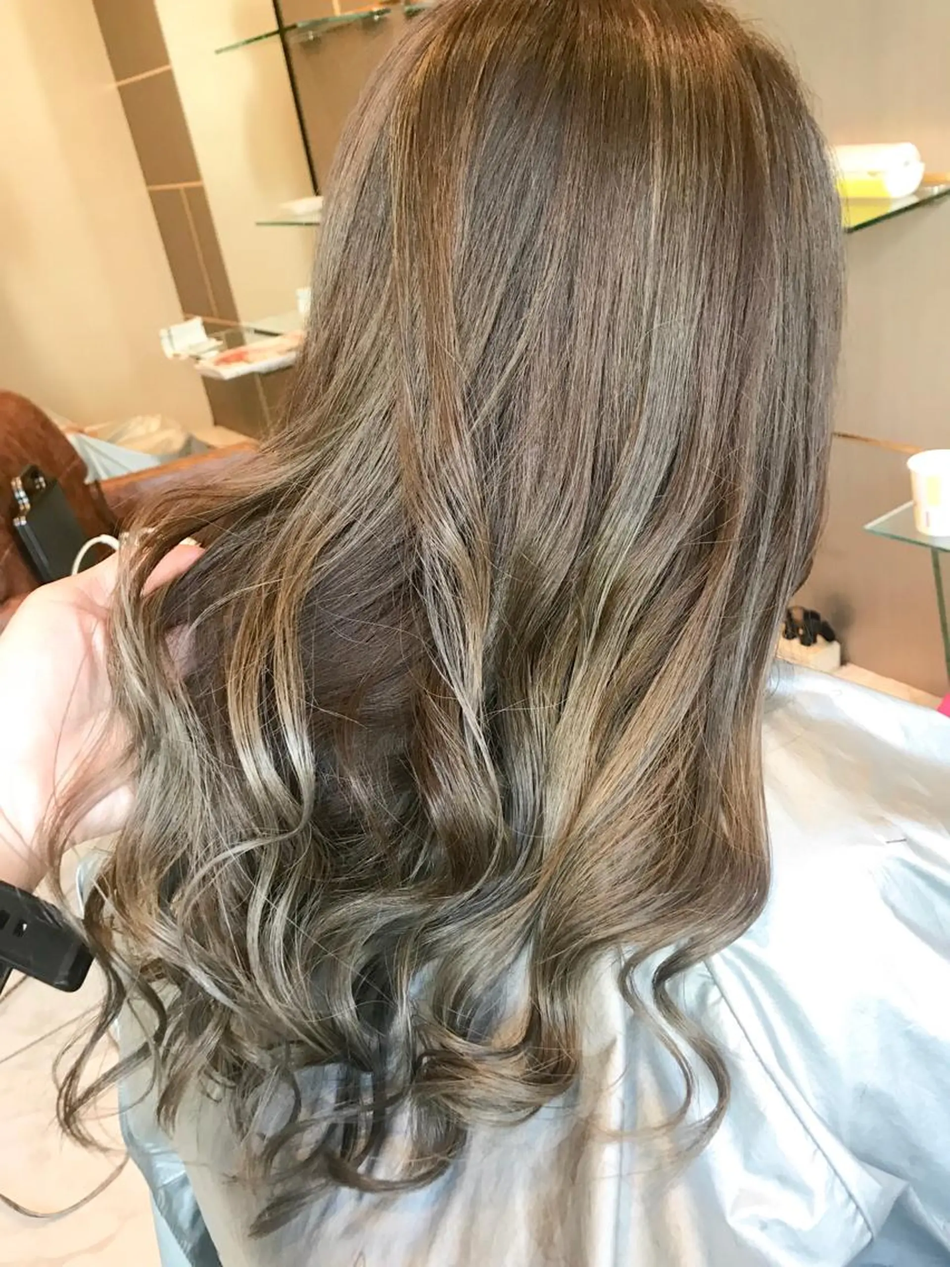 セミロング カラー パーマ 外国人風カラー カット ヘアカラー トリートメント 🫧代表/新宿駅近/ 限定価格🫧田辺貴裕のヘアスタイル