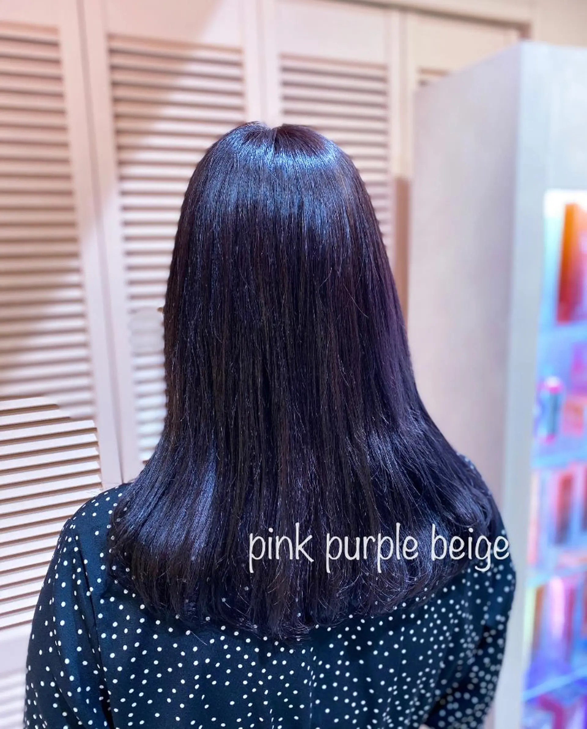 セミロング カラー パーマ ヘアアレンジ マツエク・マツパ ベージュカラー ピンクカラー ピンクパープル パープルカラー カラーマツエク RIYA❤︎ Aujuaソムリエのヘアスタイル