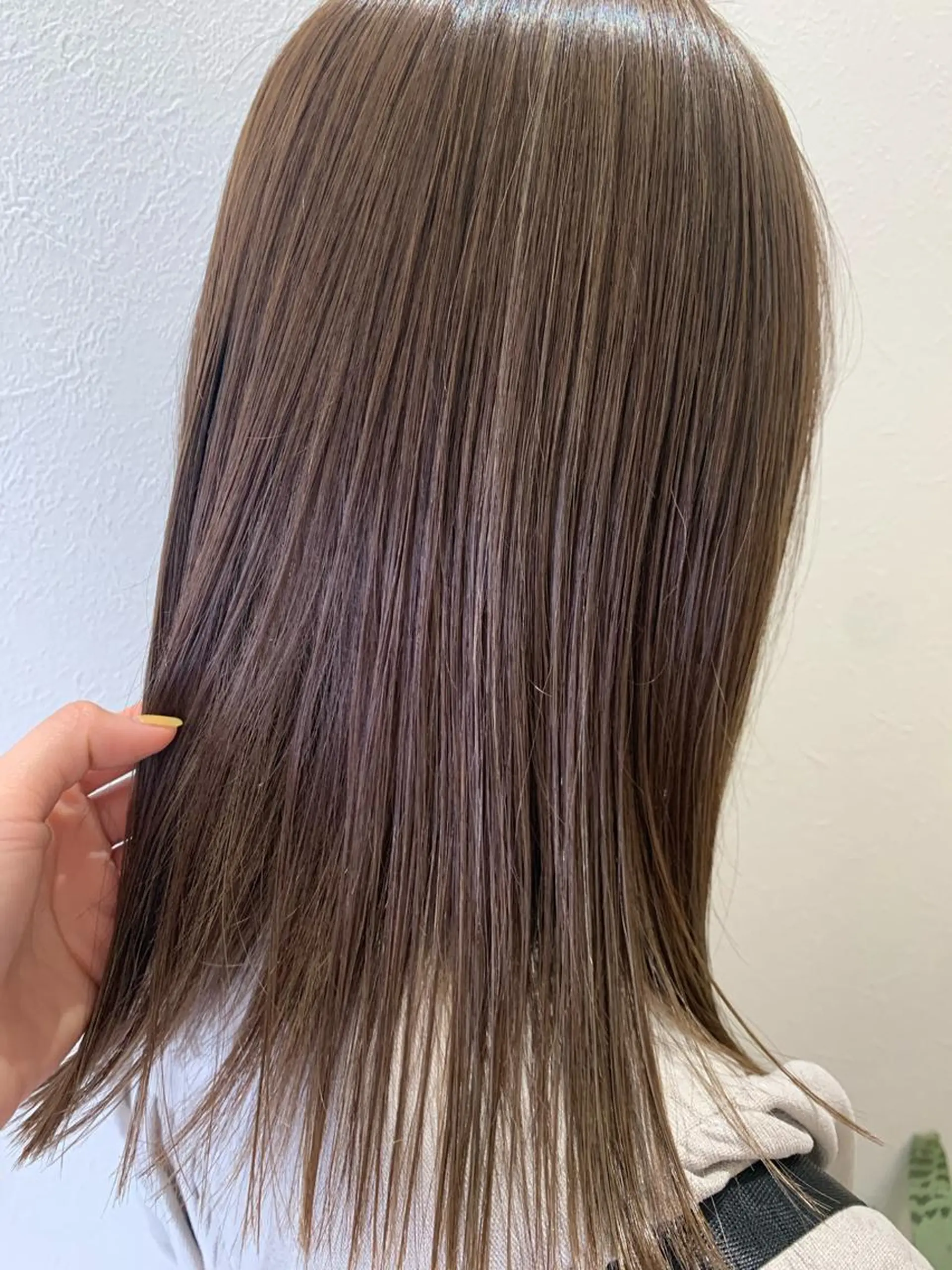 ミディアム カラー ベージュカラー ハイライトカラー ハイライト カット ヘアカラー トリートメント hub hair レイヤー/透明感のヘアスタイル