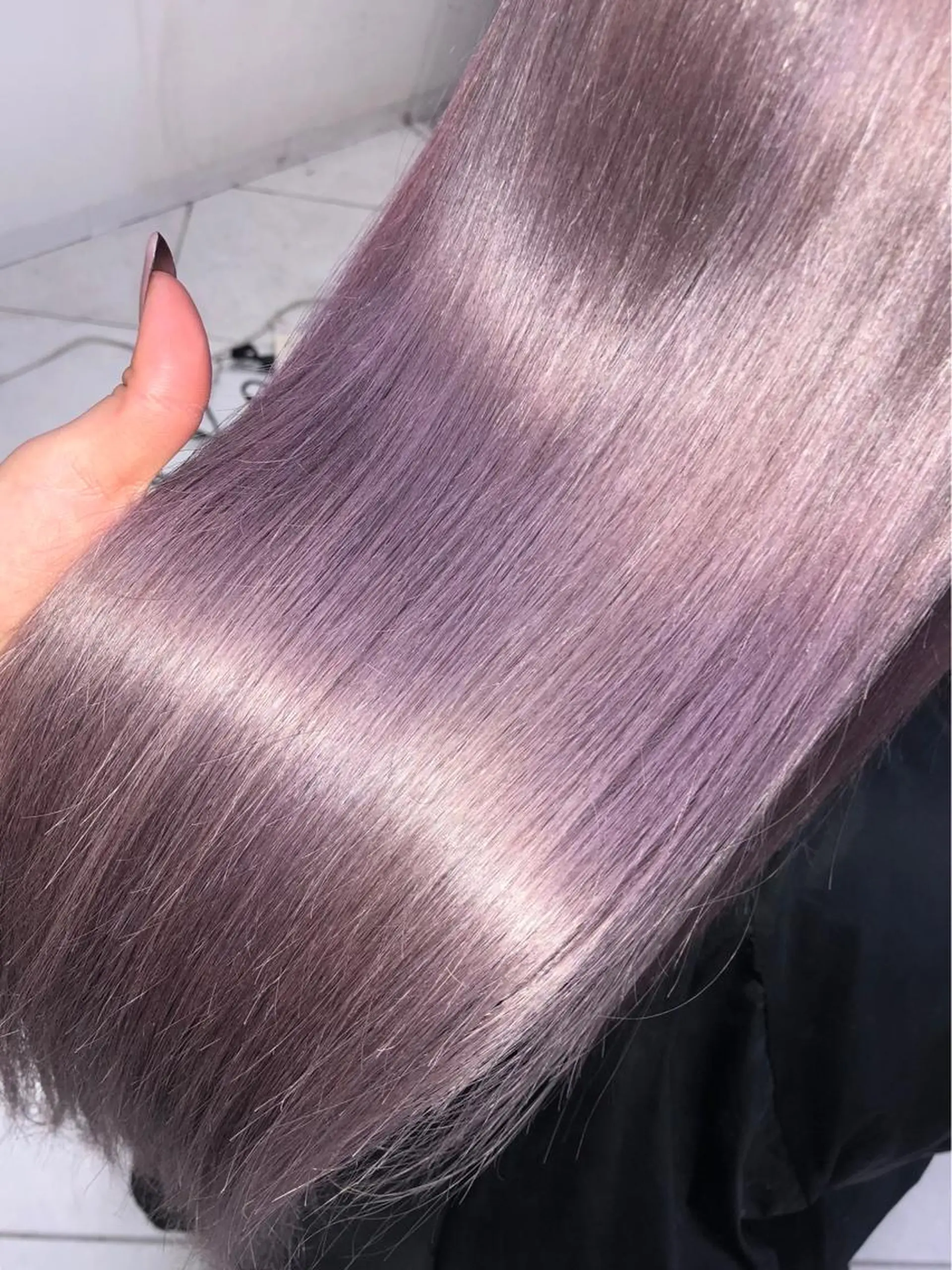 セミロング カラー パープルカラー ヘアカラー MAKO ❤️‍🔥NEXTのヘアスタイル