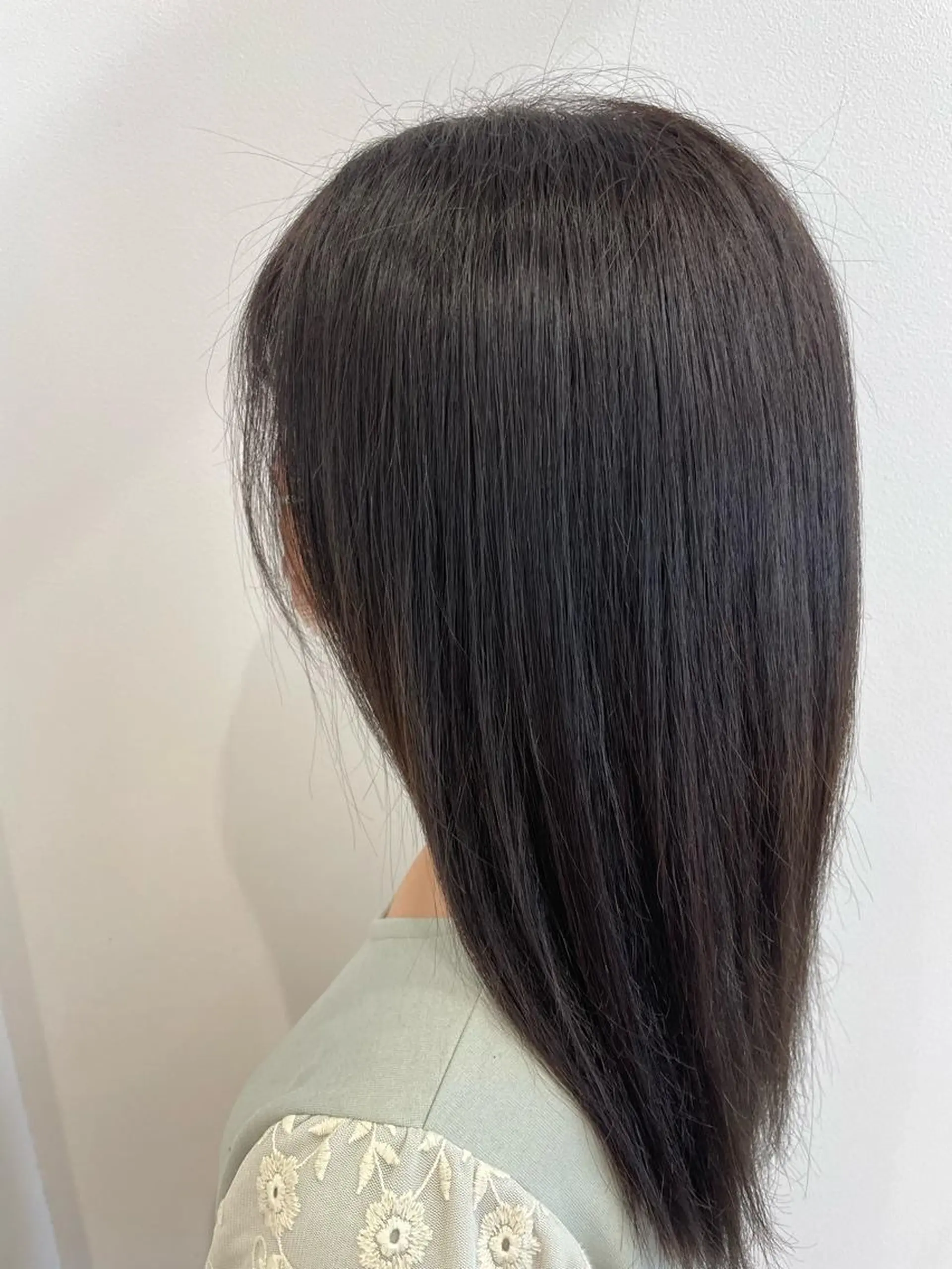 セミロング カラー アッシュ アッシュグレー Pupu lash所属・Pupu lash 2のマツエク・マツパデザイン