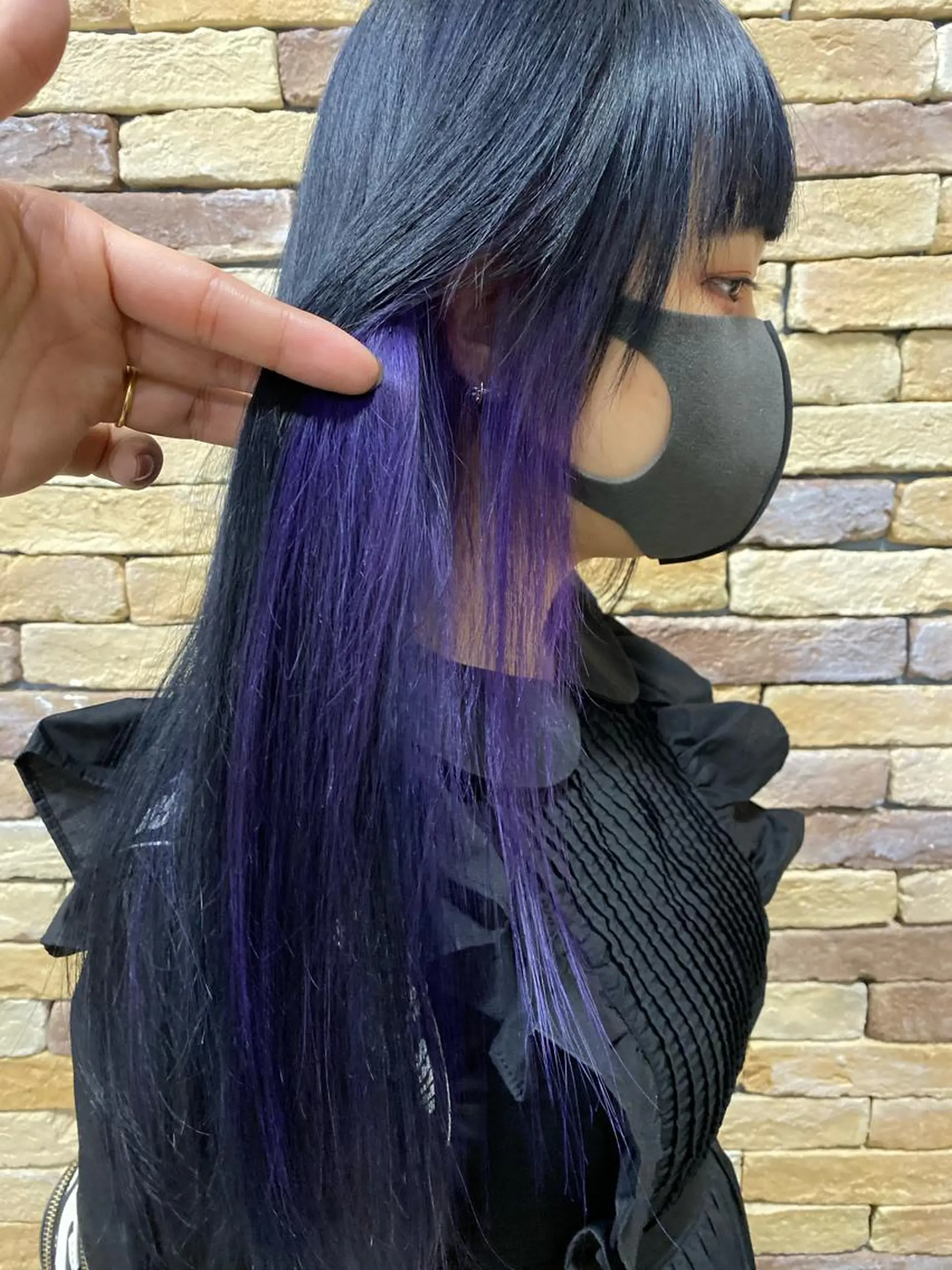ロング カラー インナーカラー パープルカラー ヘアカラー ALLY（アリー）所属・ミニモお気に入り数 No.1宍戸雄弥のヘアスタイル