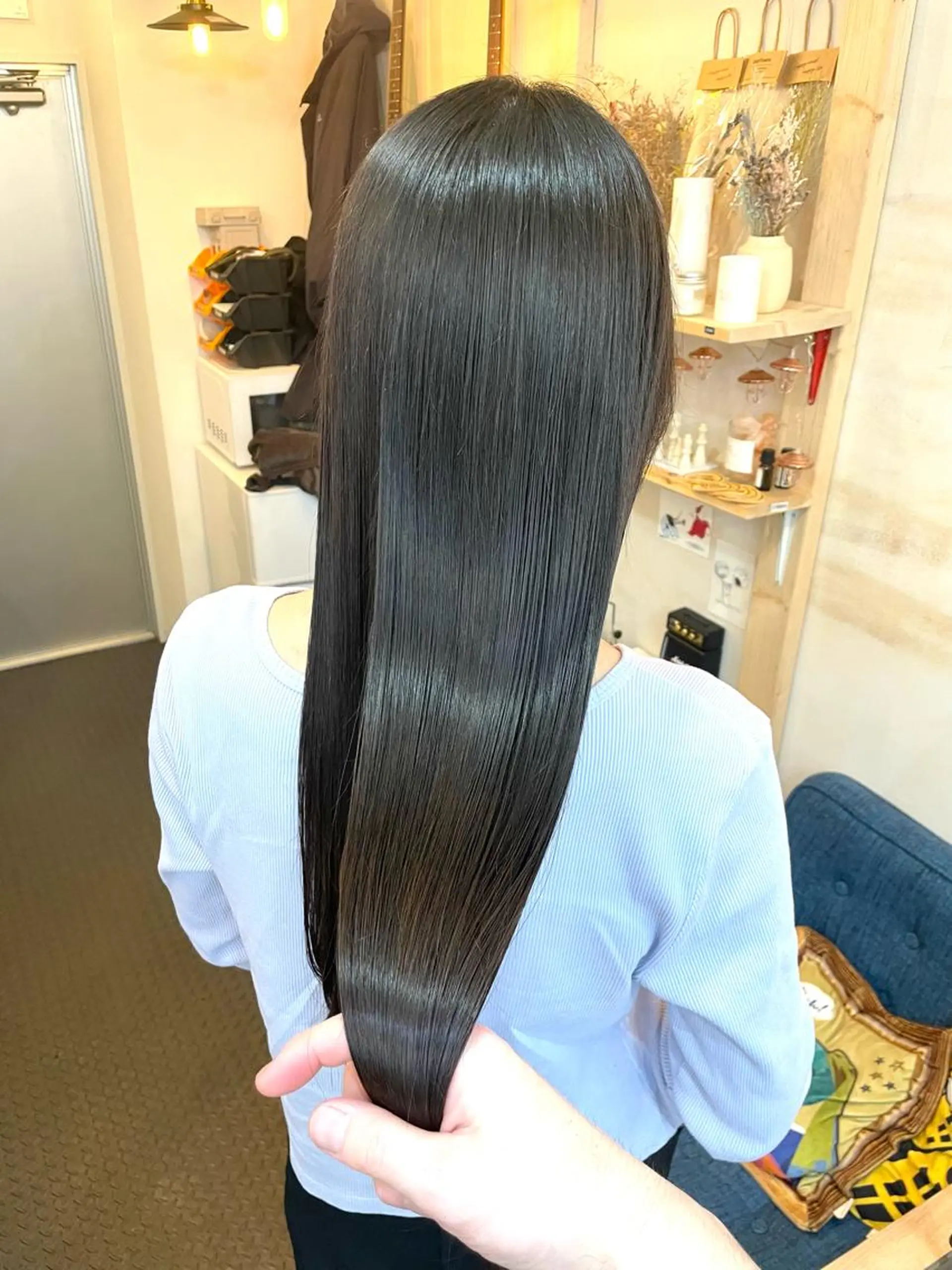 ロング カラー 髪質改善 トリートメント カット ヘアカラー トリートメント SUN GLOW  サングロウ所属・ナカノメ トシアキのヘアスタイル