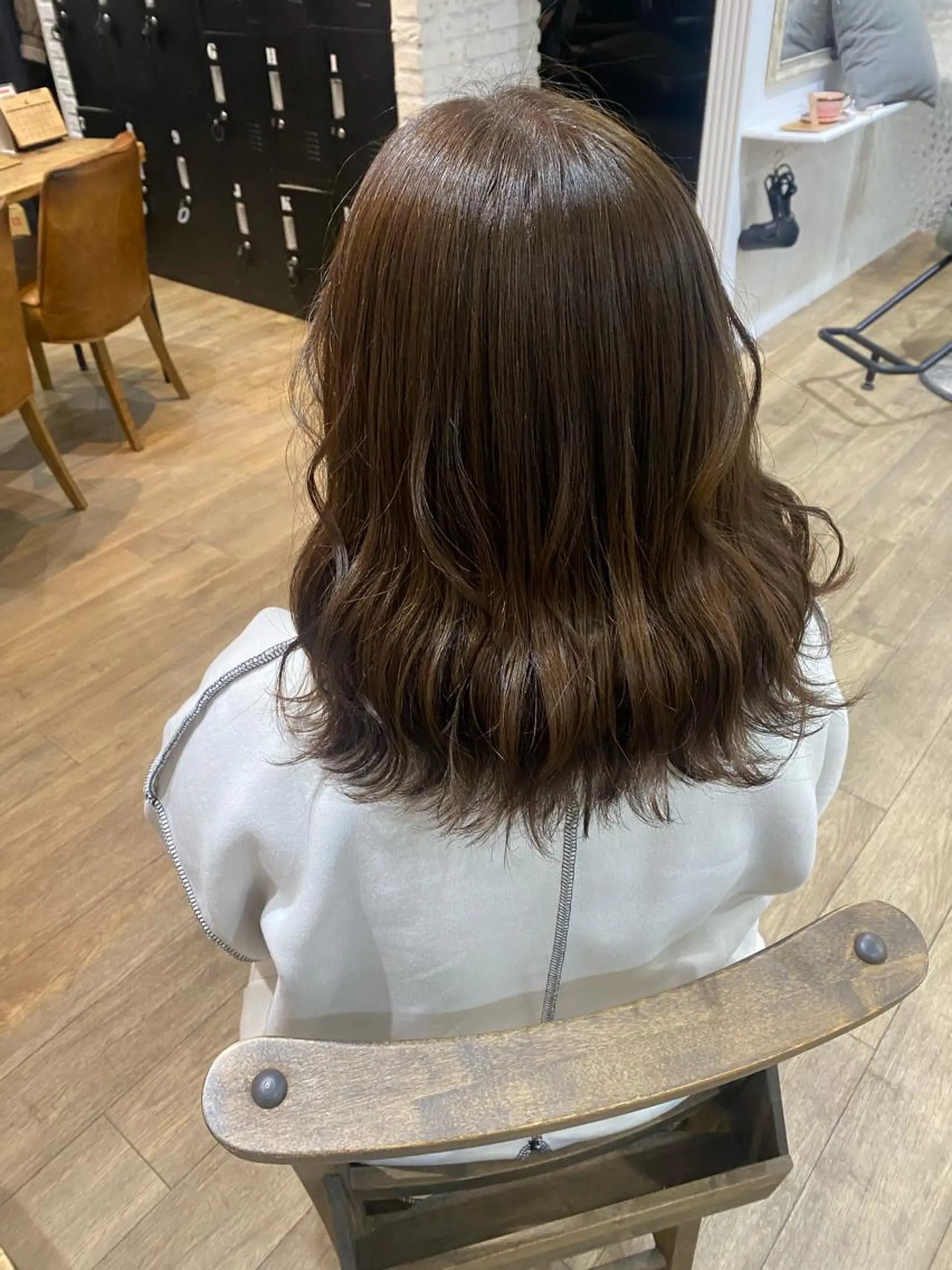 セミロング カラー ヘアアレンジ ブリーチ ヘアカラー トリートメント あおい 🍒暖色カラーのヘアスタイル