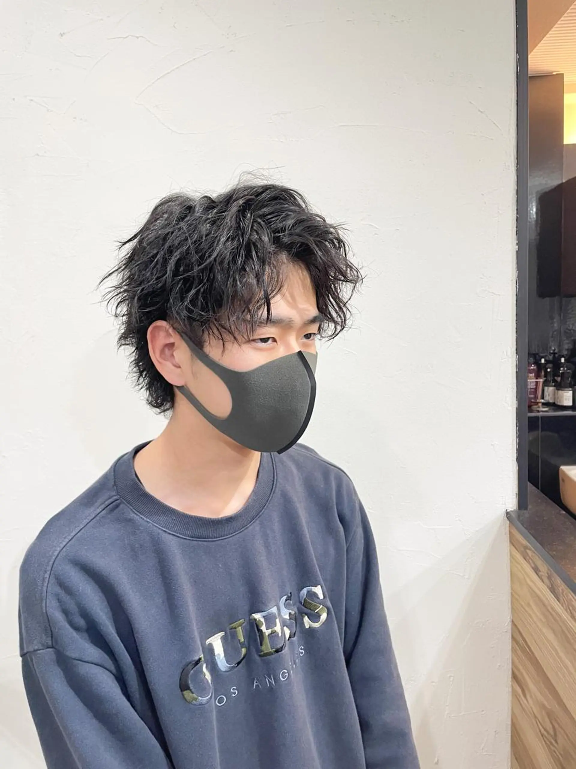 ショート メンズ センターパート メンズパーマ メンズウルフカット ウルフカット かんばら りょーいのヘアスタイル