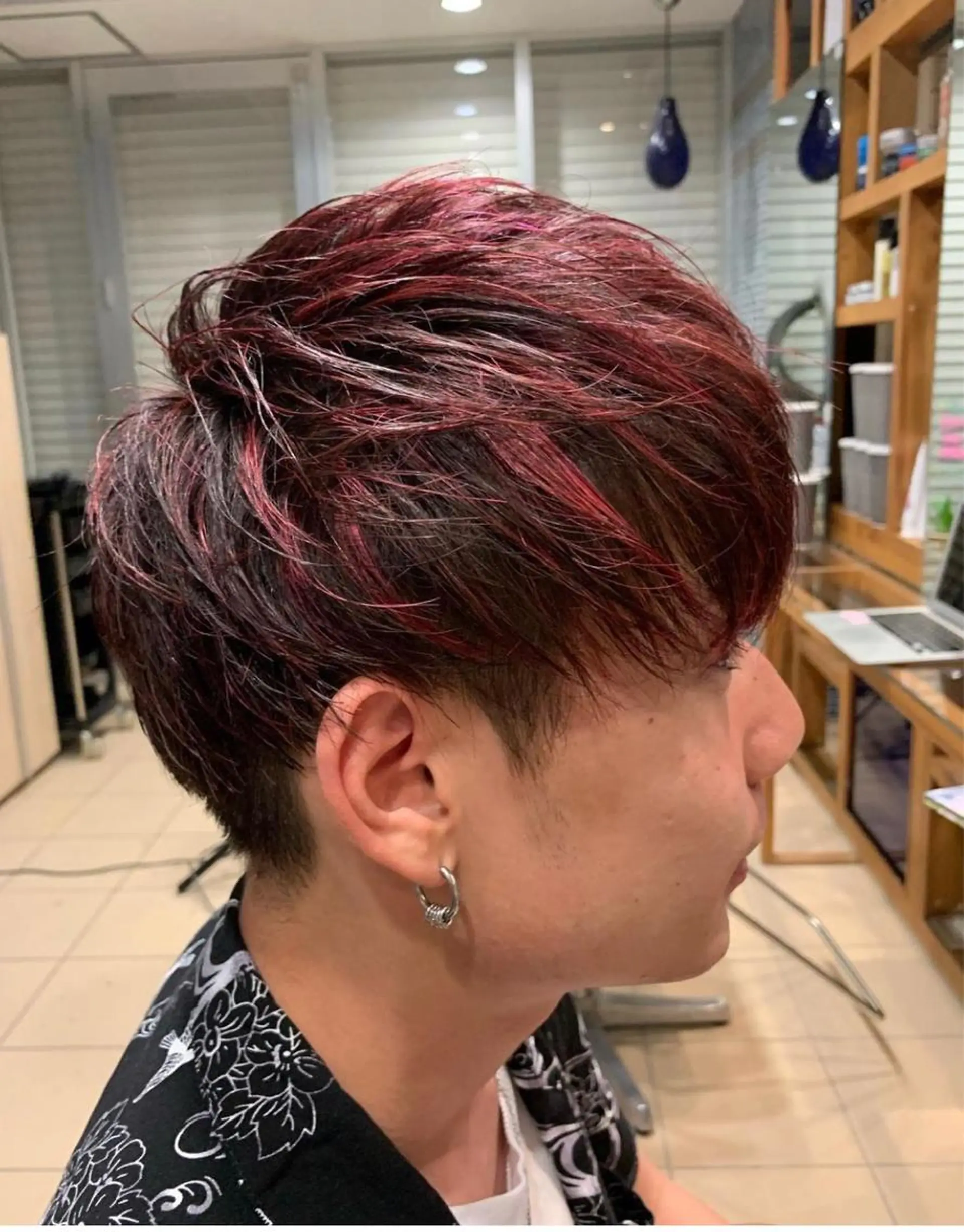 ショート カラー ブリーチ ハイライトカラー ハイライト 坂井翔　kiju オーナースタイリストのヘアスタイル