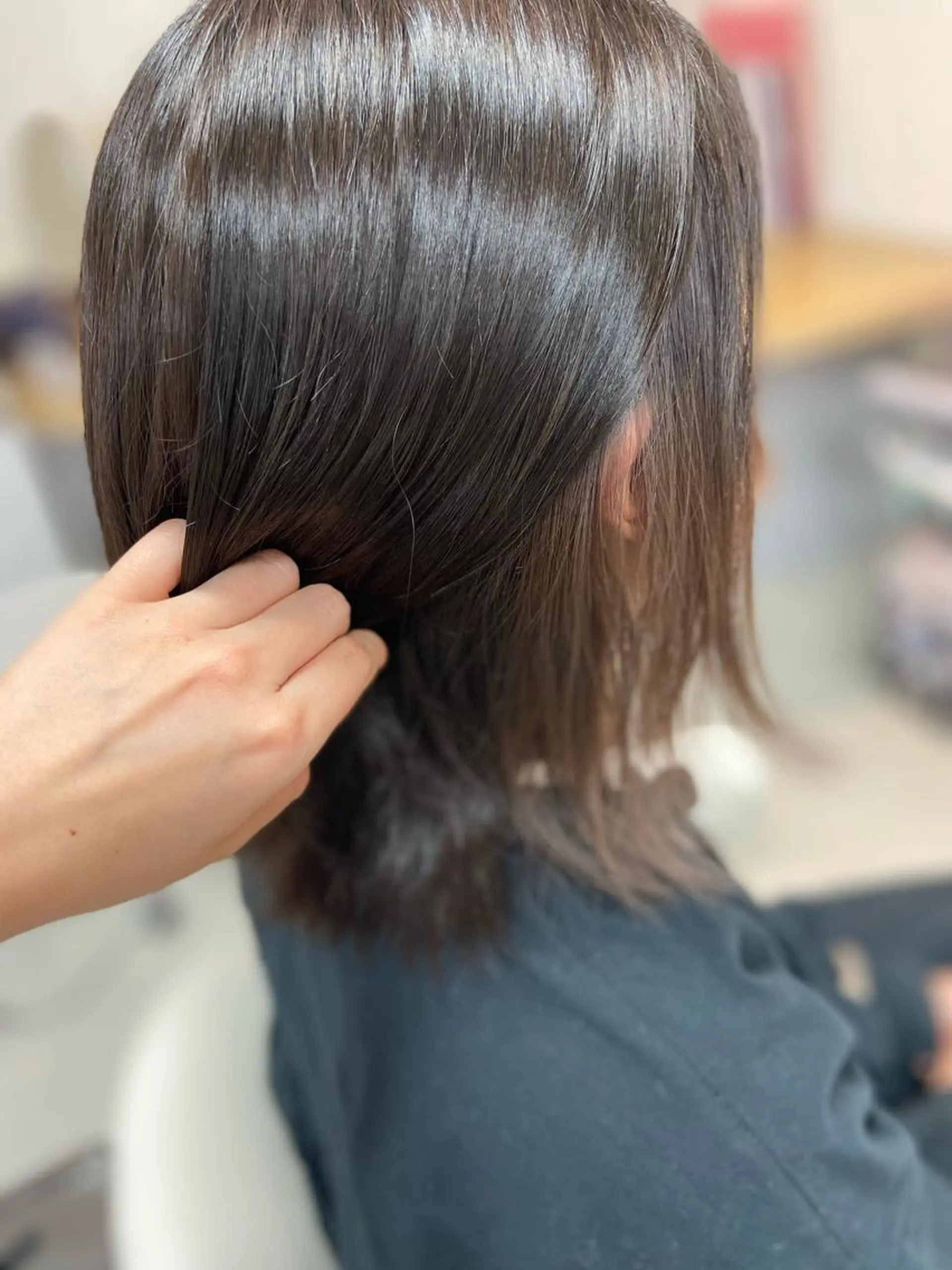 ミディアム カラー イヤリングカラー ヘアカラー 菊地 美憂のヘアスタイル