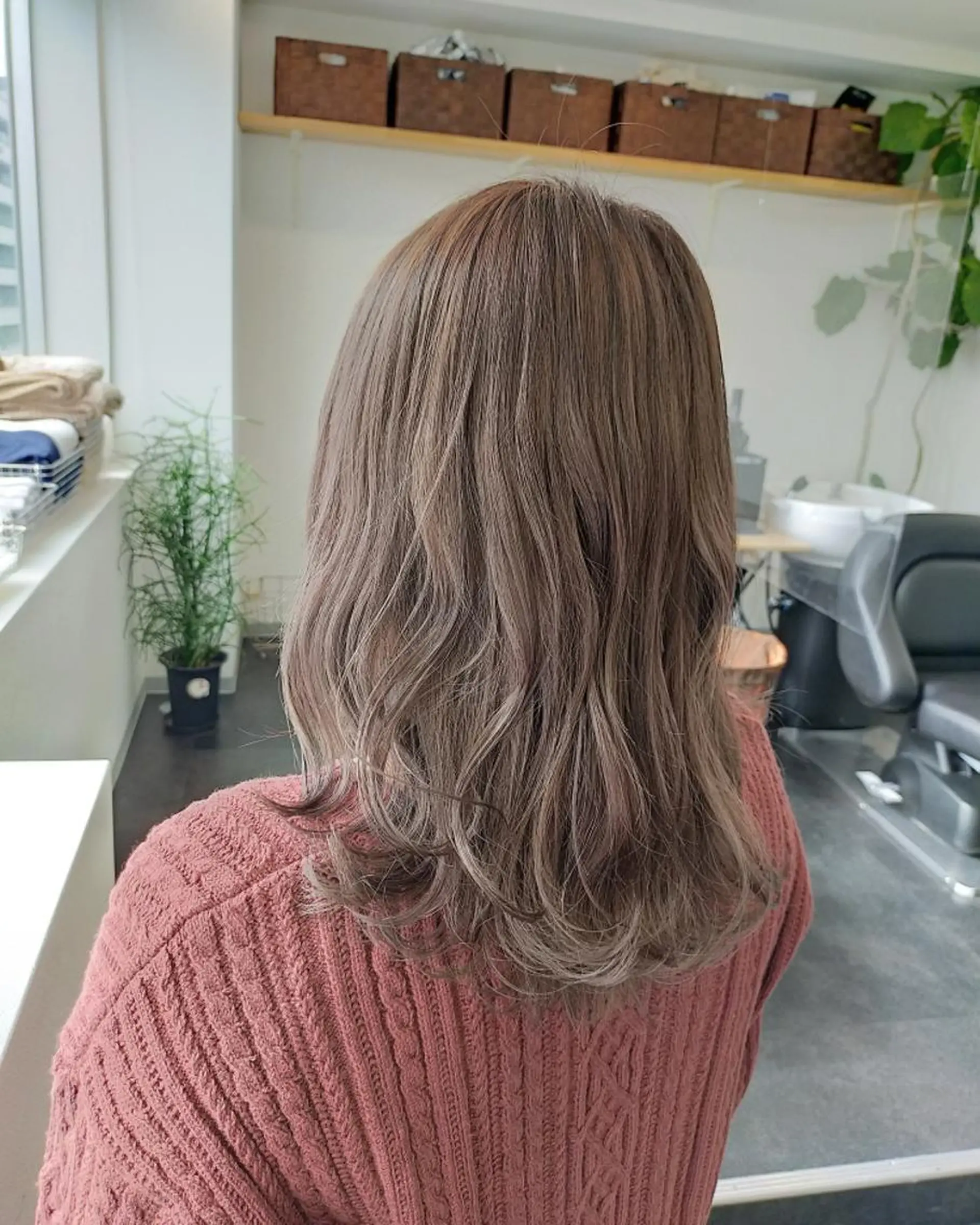 ミディアム カラー ベージュカラー JIL BLAN 京都所属・RU RIのヘアスタイル